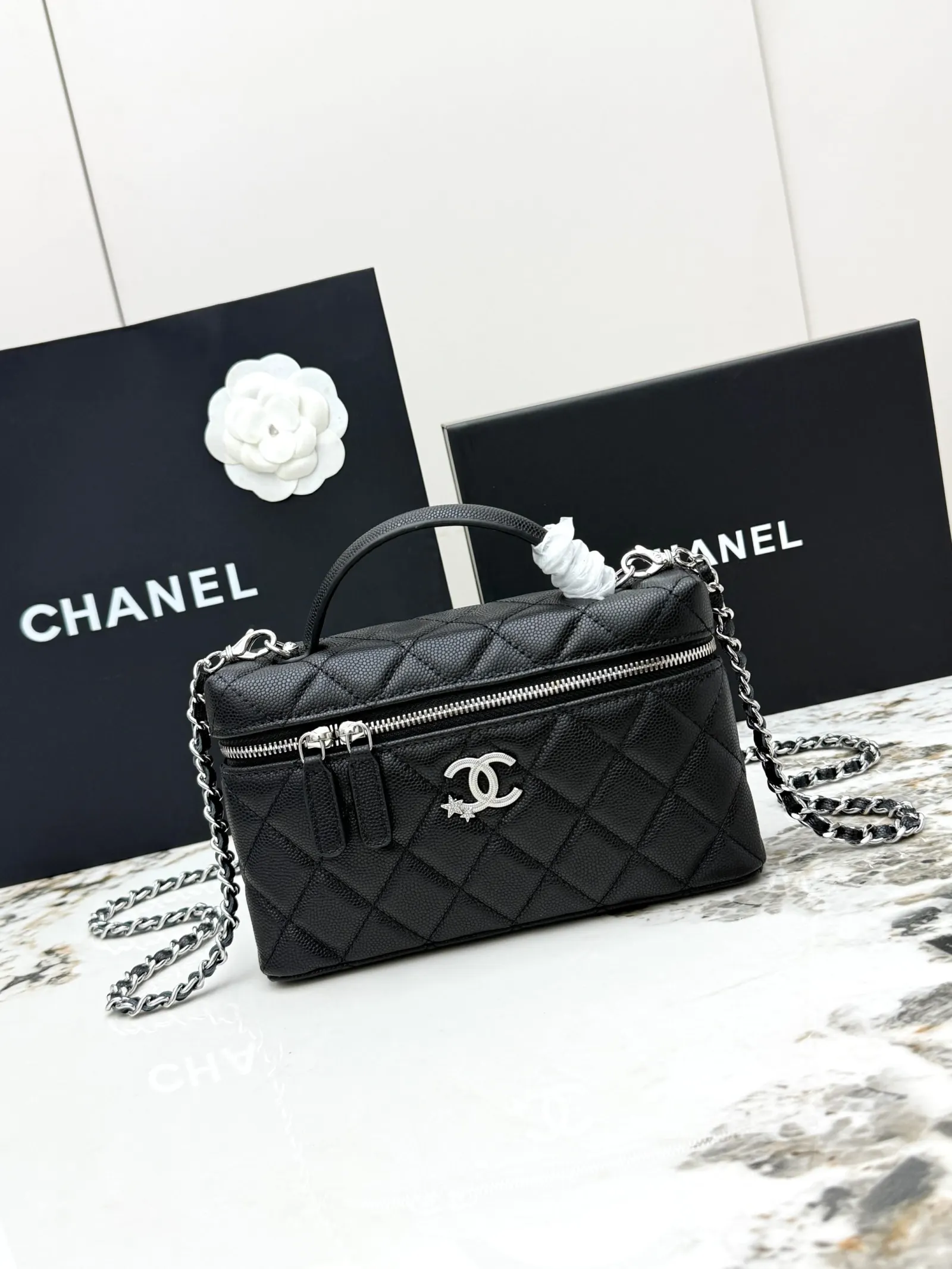 Silver Chain Bag Leather