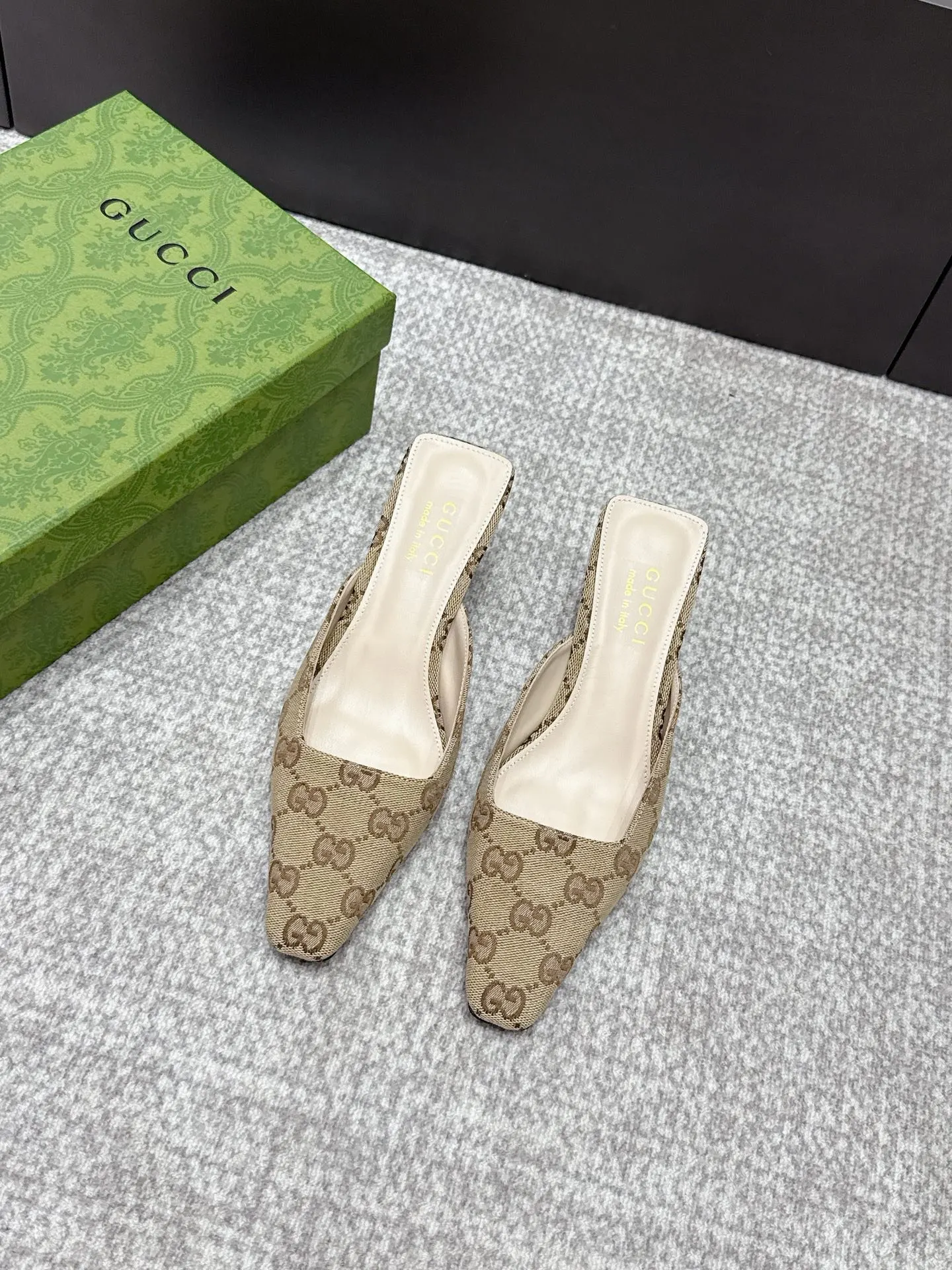 Gucci Logo casual sneakers, all-match 42