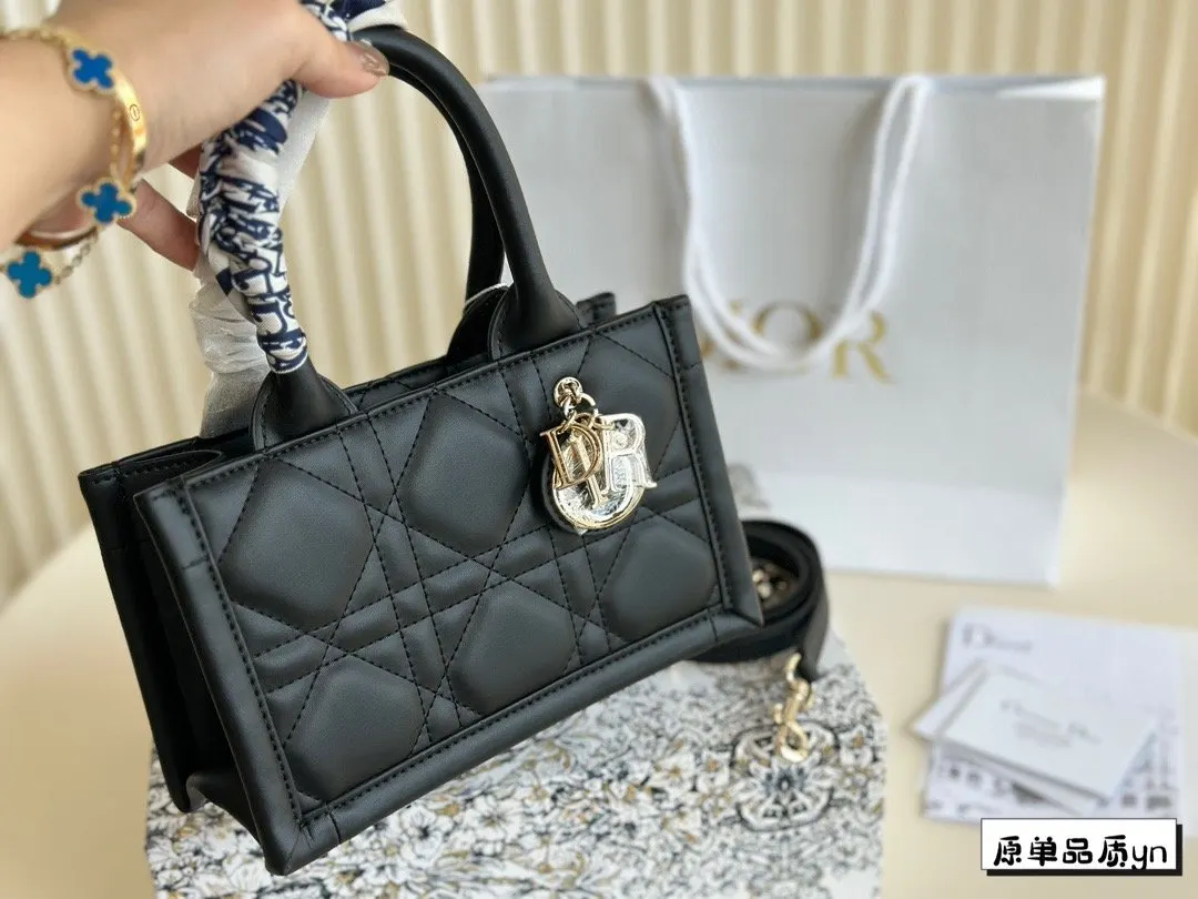 Dior Book Tote 黑色 金色 小牛皮 托特包 大容量托特款