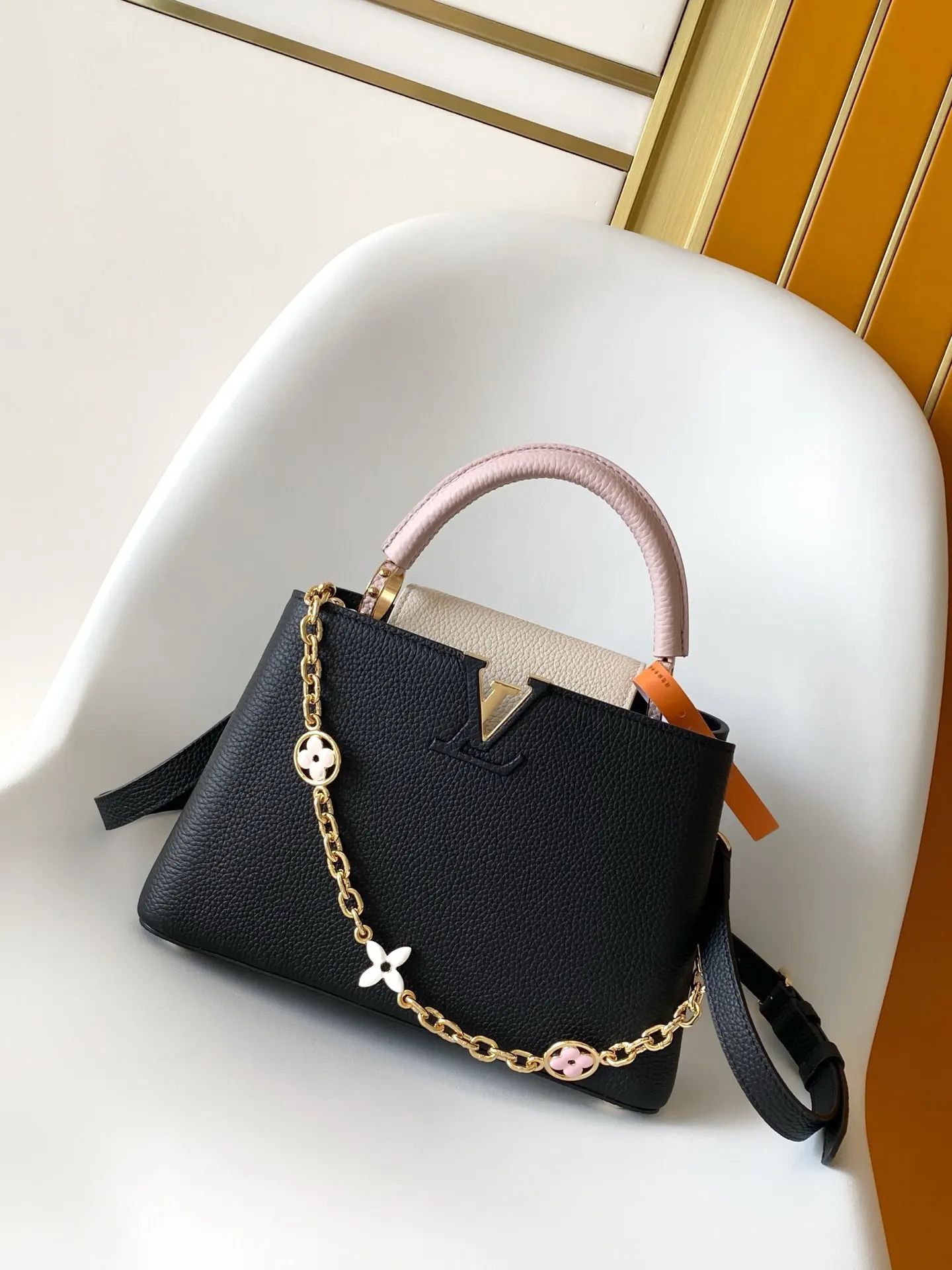LV Capucines 黑色 米白 牛皮 链条包 精致链条款