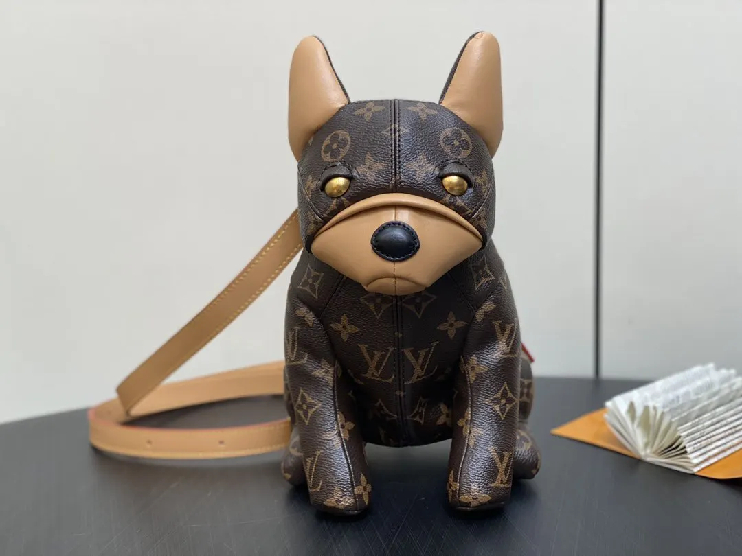 LV 老花 帆布 Lovers 名牌彰显 Pharrell Willi 斜背包 輕便斜挎款