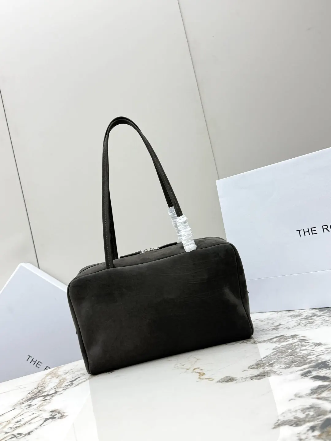 牛皮 玫瑰 TR胎绒皮 THE ROW Astra保 單肩包 日常單肩背款