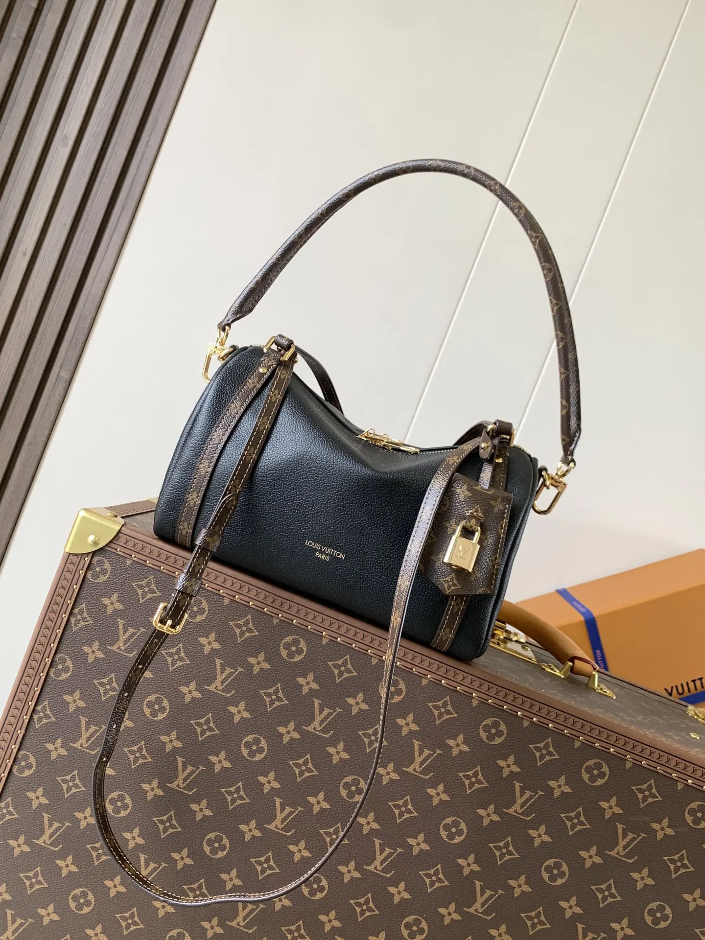 LV 黑色 棕色 牛皮 黑油蜡 白拼藍 旅行袋 大容量旅行款