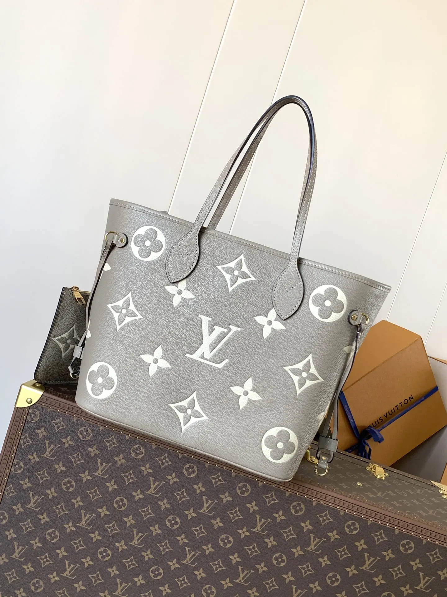 Neverfull 黑色 米白 手拿包 精致手拿款
