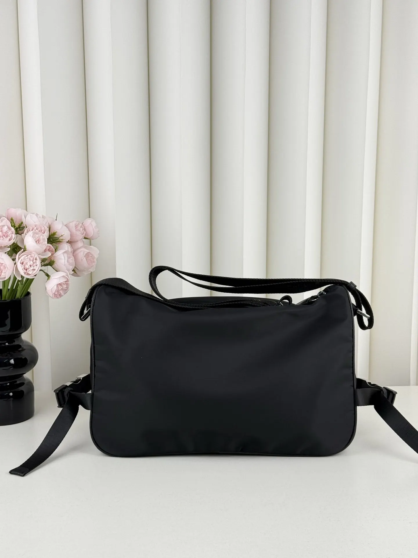 Crossbody Bag Lightweight Leather