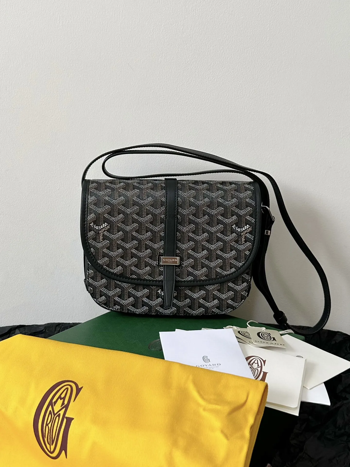 Goyard 黑色 斜挎包 轻便斜挎款