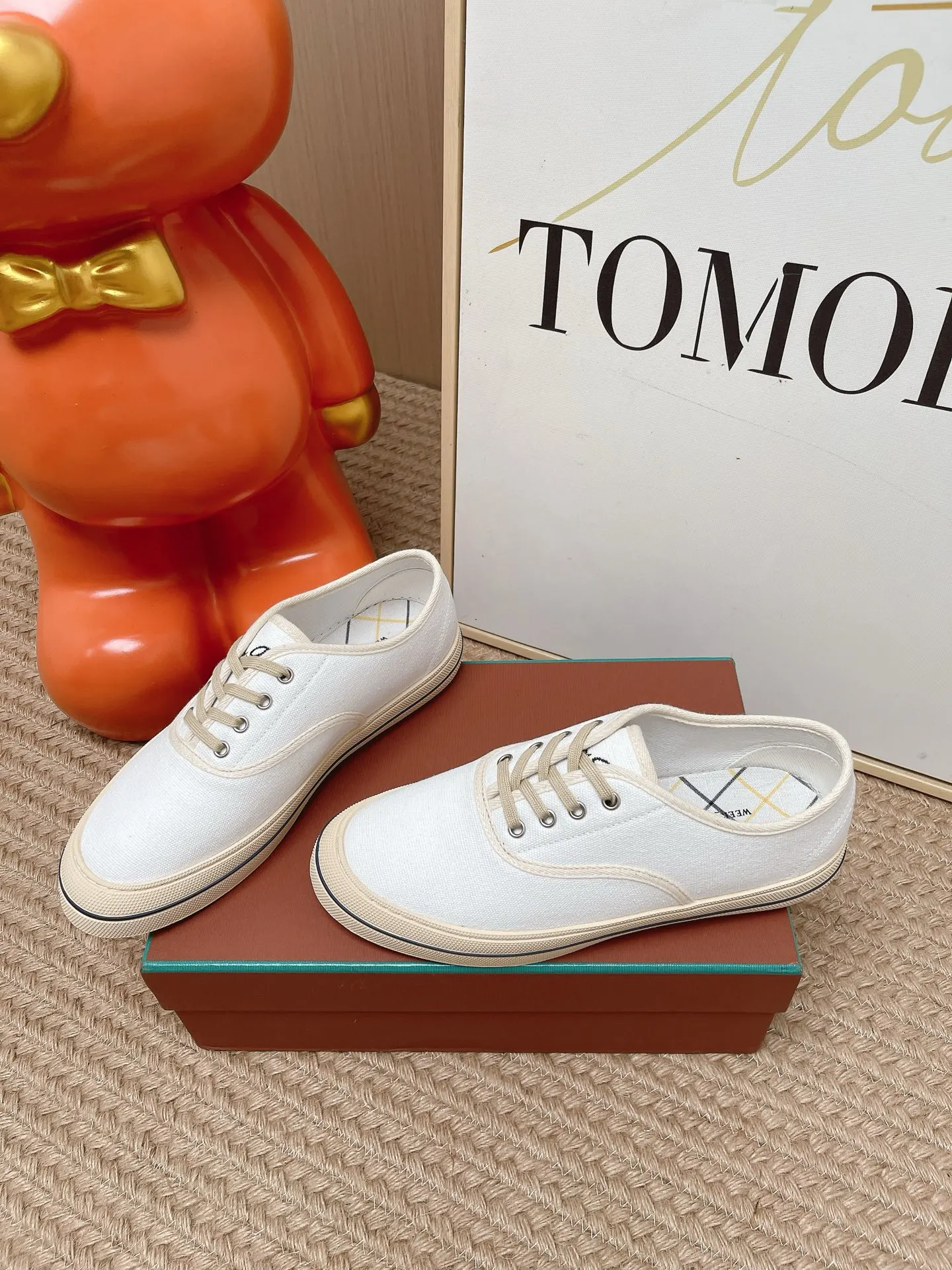Loro Piana Sneakers Casual Versatile Image 1 Loro Piana Sneakers Casual Versatile Image 1