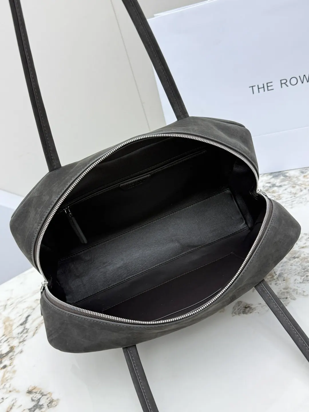 牛皮 玫瑰 TR胎绒皮 THE ROW Astra保 單肩包 日常單肩背款(數字9) 牛皮 玫瑰 TR胎绒皮 THE ROW Astra保 單肩包 日常單肩背款(數字9)