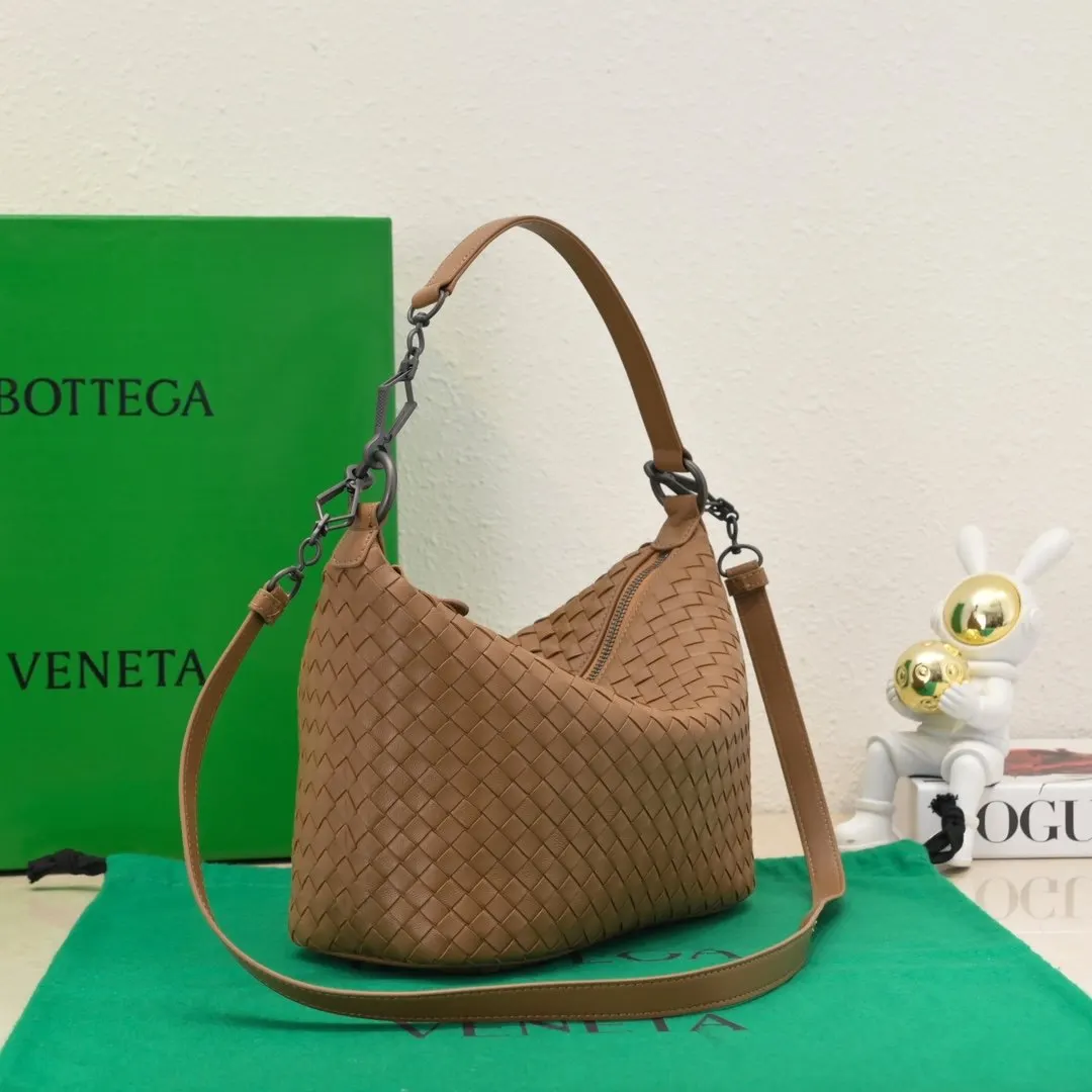 Bottega Veneta 羊皮 斜挎包 轻便斜挎款