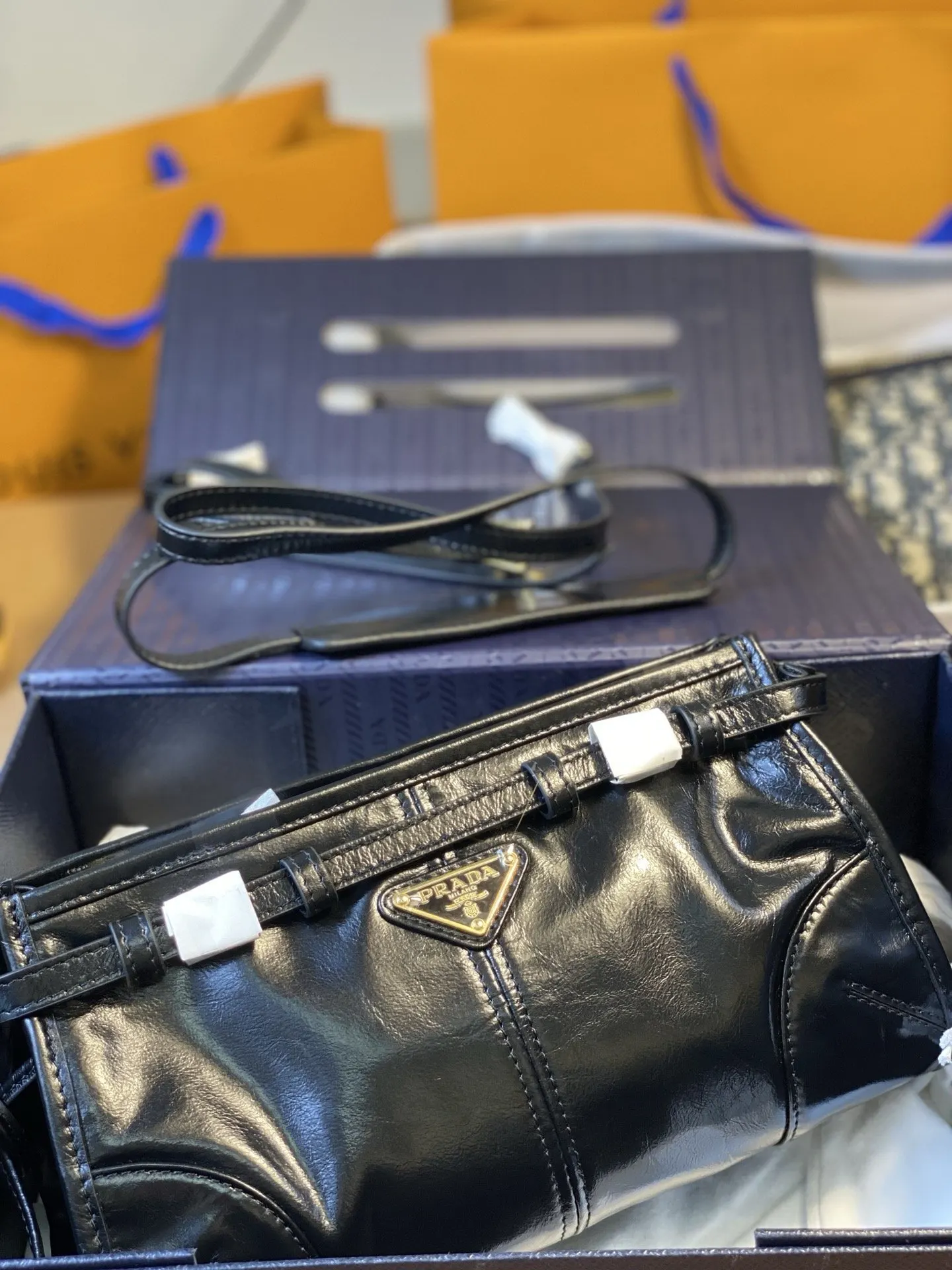 PRADA 手提包 日常通勤款