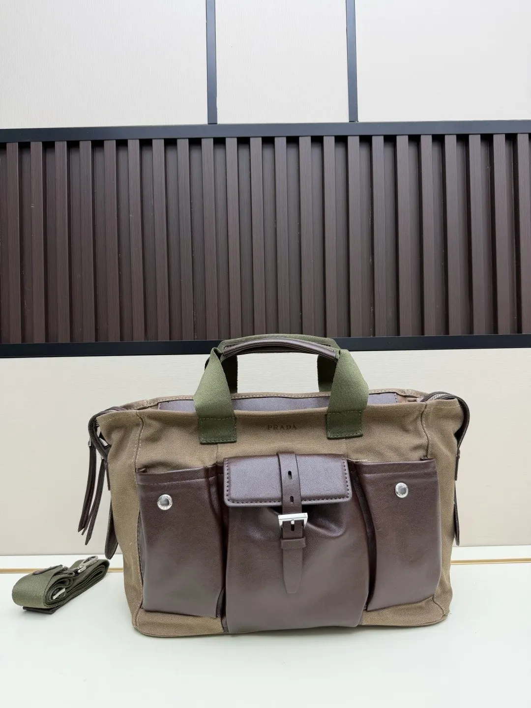 PRADA 棕色 皮革 帆布 斜背包 日常通勤款