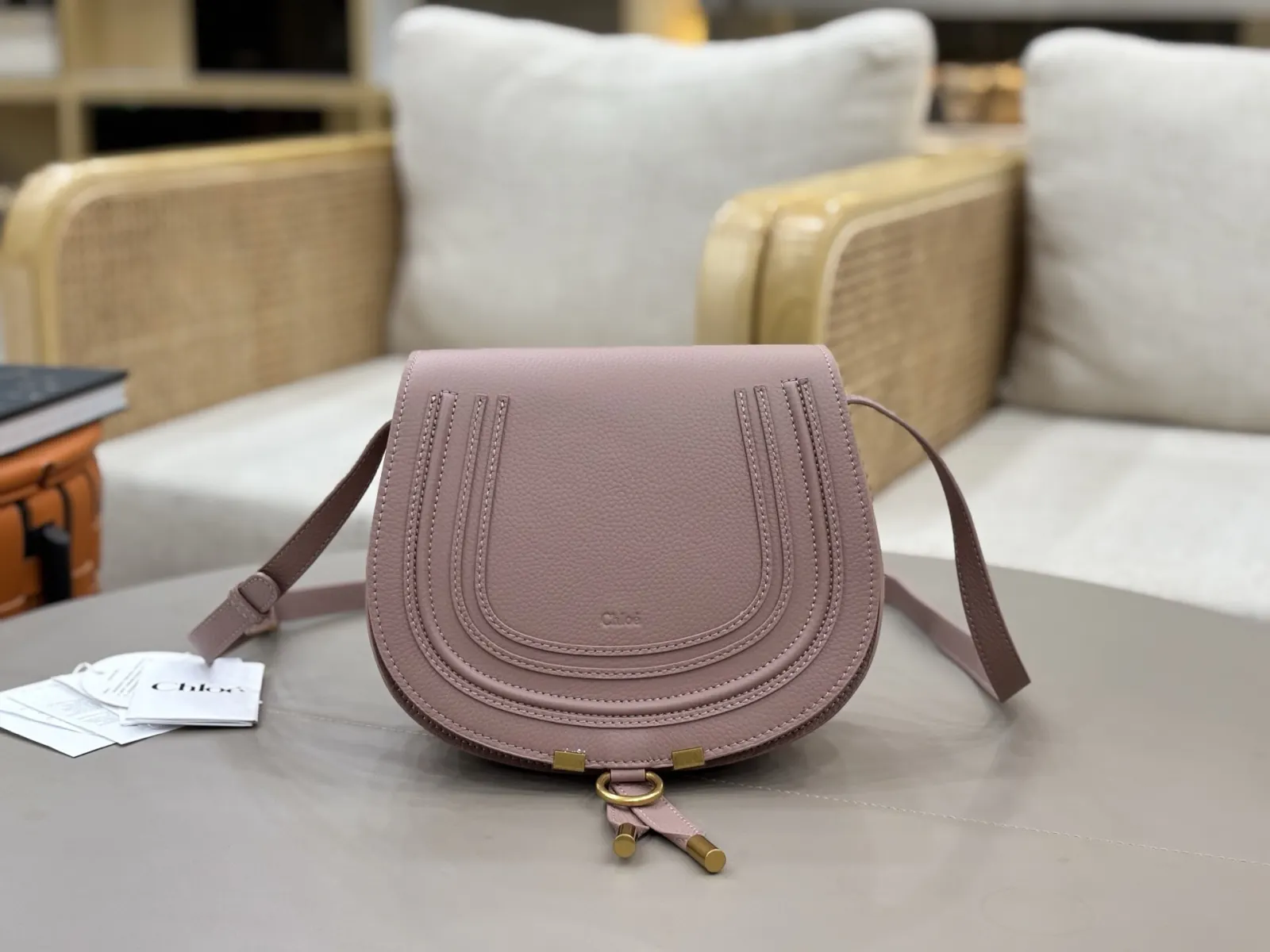 小牛皮 chloe maicie马鞍包由粒面小牛皮制成 斜挎包 轻便斜挎款