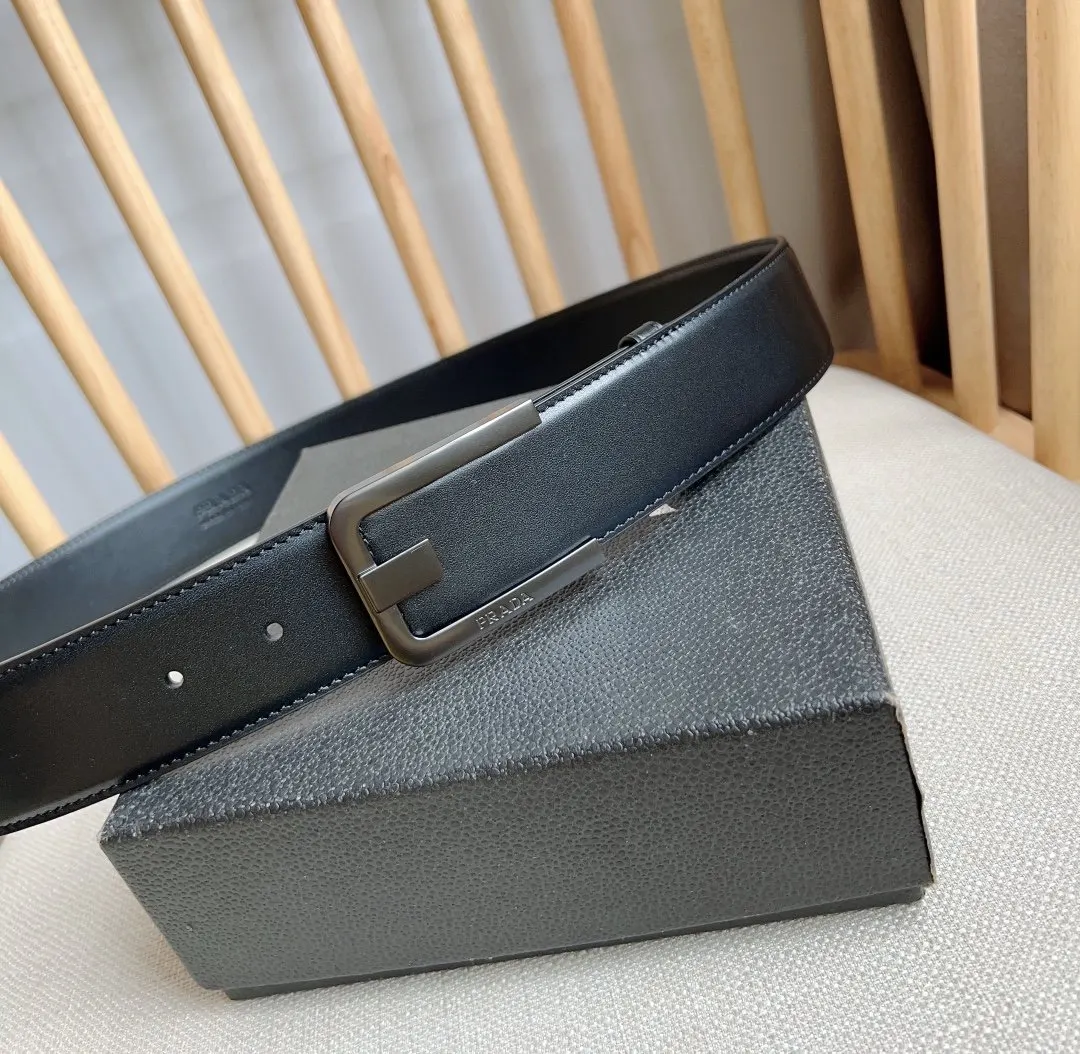 PRADA Logo 金属标 腰帶 通勤搭配款