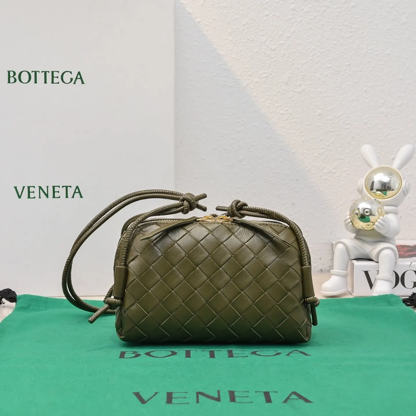 Bottega Veneta 腋下包 復古腋下背款