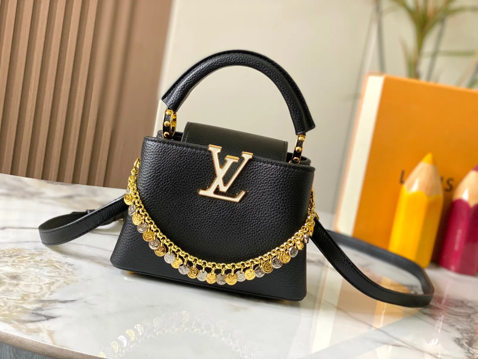 LV Capucines 牛皮 鏈條包 精致鏈條款