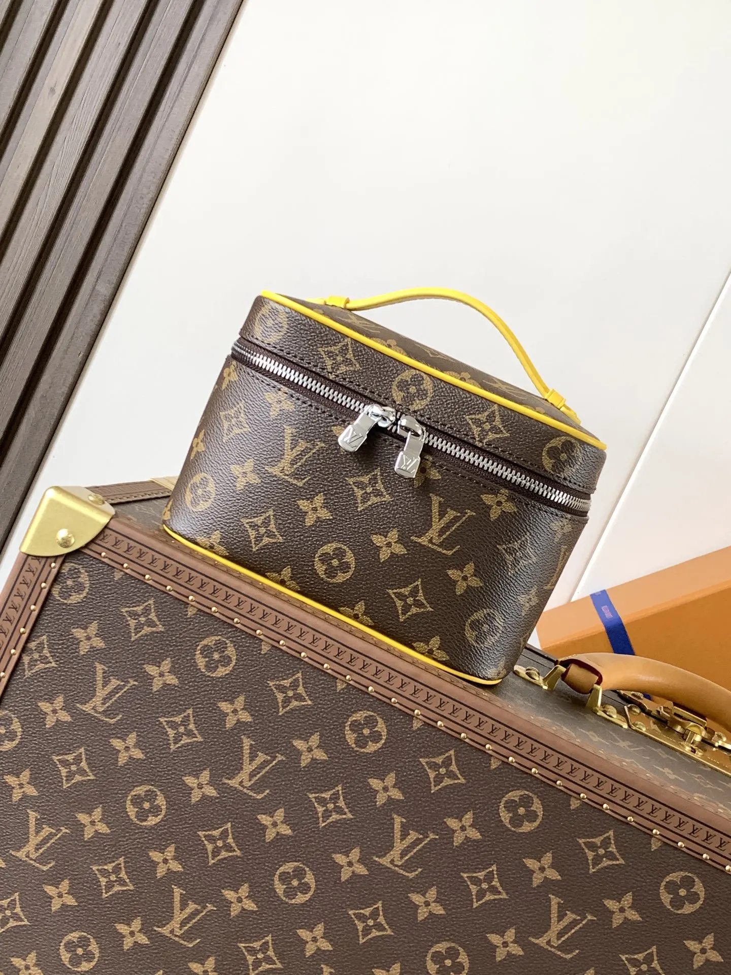 LV blue yellow color scheme handbag