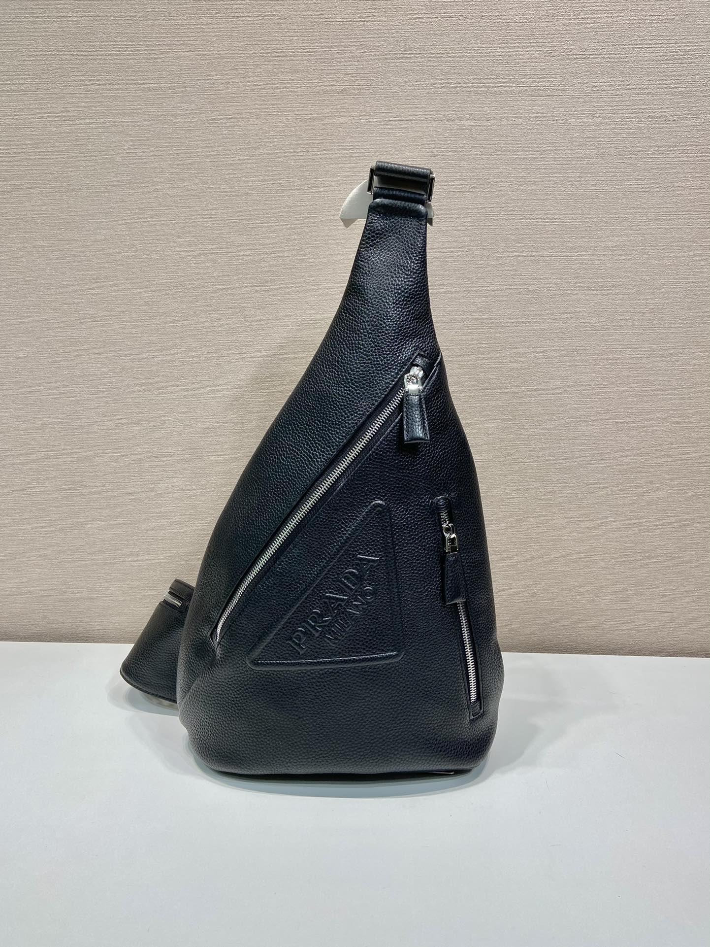 PRADA Re-Nylon尼龍 鹿皮 牛皮 雙肩背包 輕便实用款