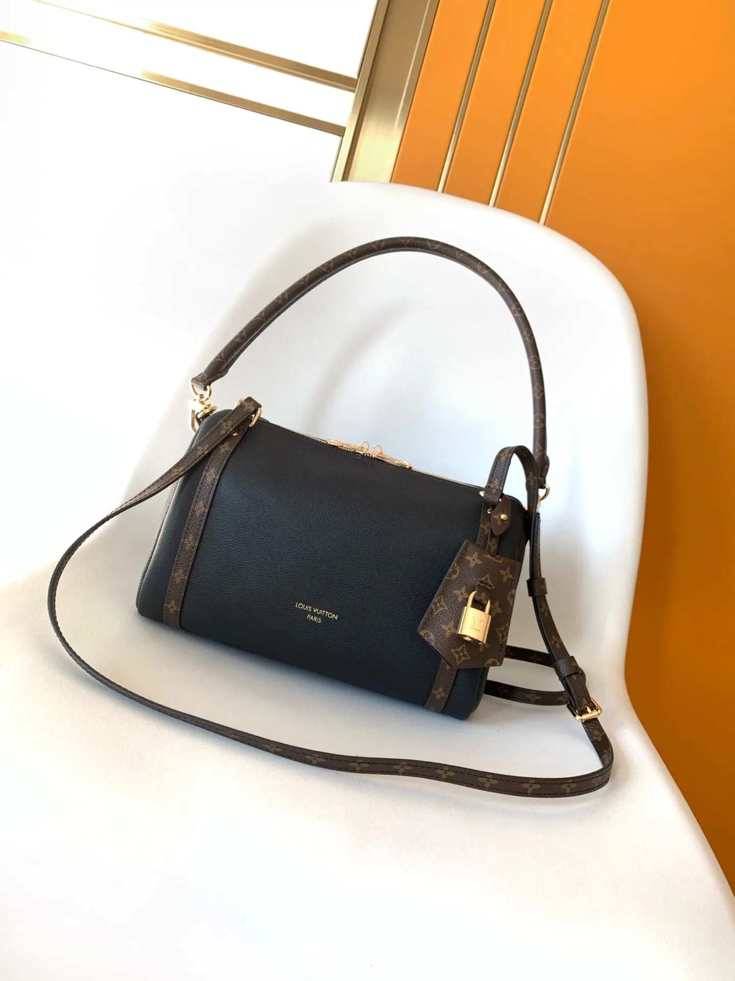 LV Keepall 黑色 灰色 牛皮 旅行袋 大容量旅行款
