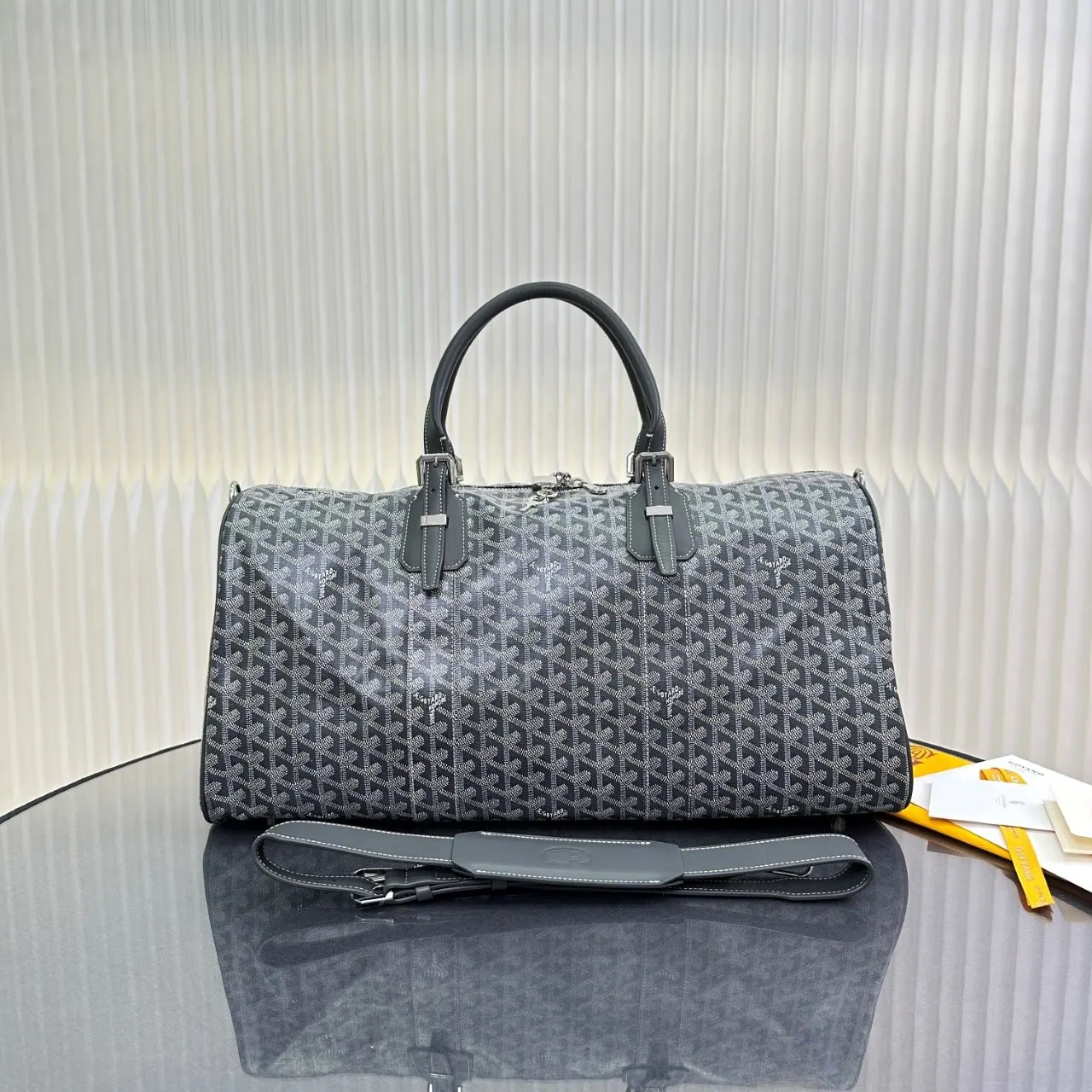 Goyard 黃色 BOSTON 旅行袋適合在机舱内使用 通过搭 一 大容量旅行款