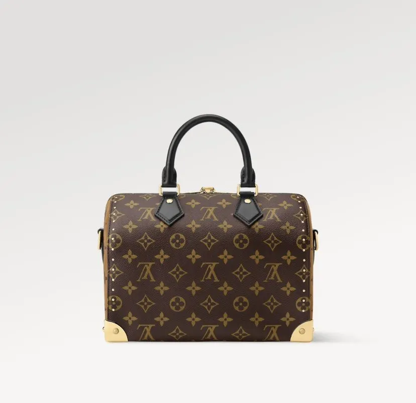 LV 牛皮 Trunk 系列迎来本款 Sedy 斜挎包 轻便斜挎款
