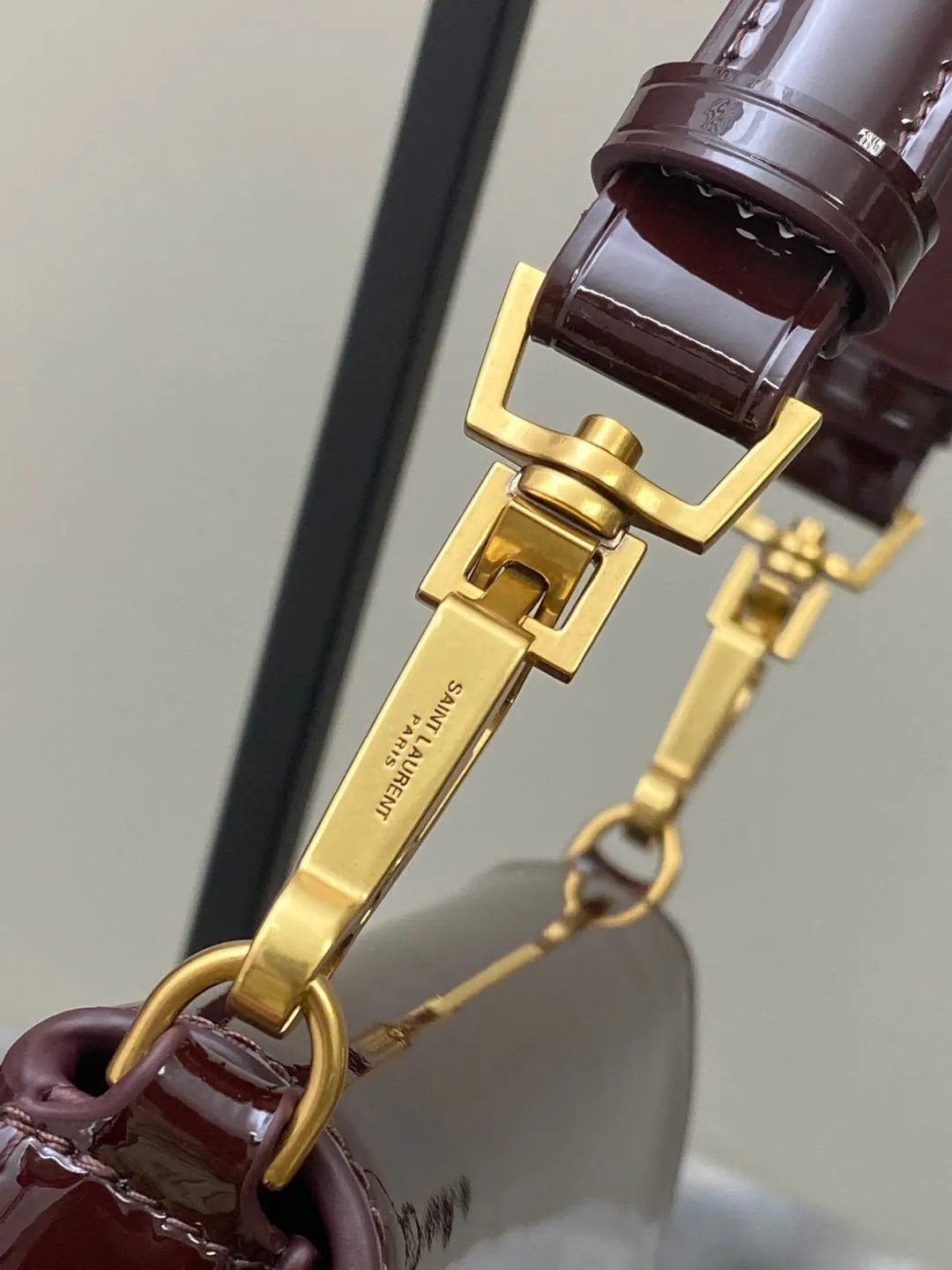 酒紅 小牛皮 酒紅漆皮 古金 精品专供 腋下包 復古腋下背款