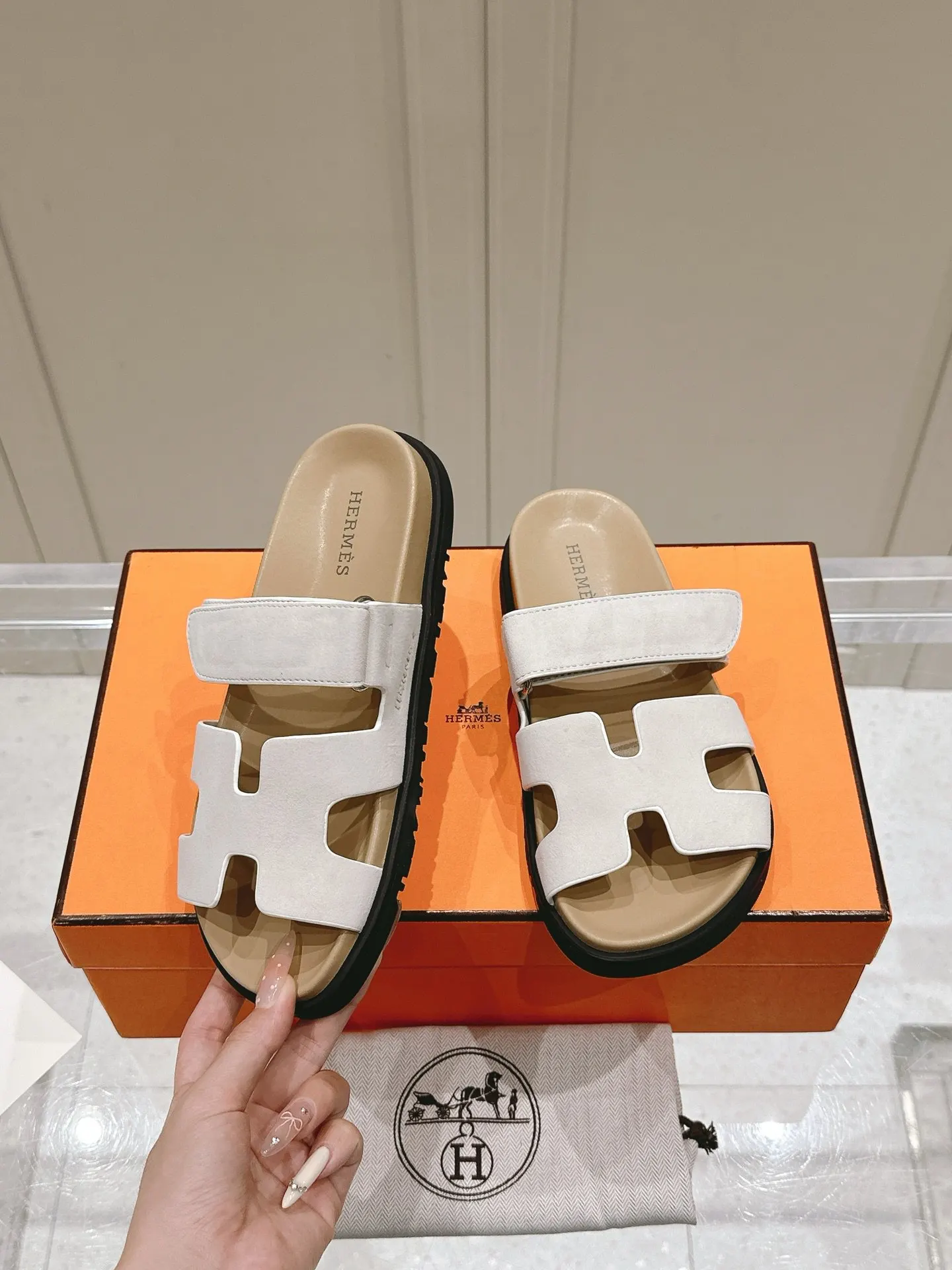 Hermes Oran 羊皮 拖鞋 舒適百搭款