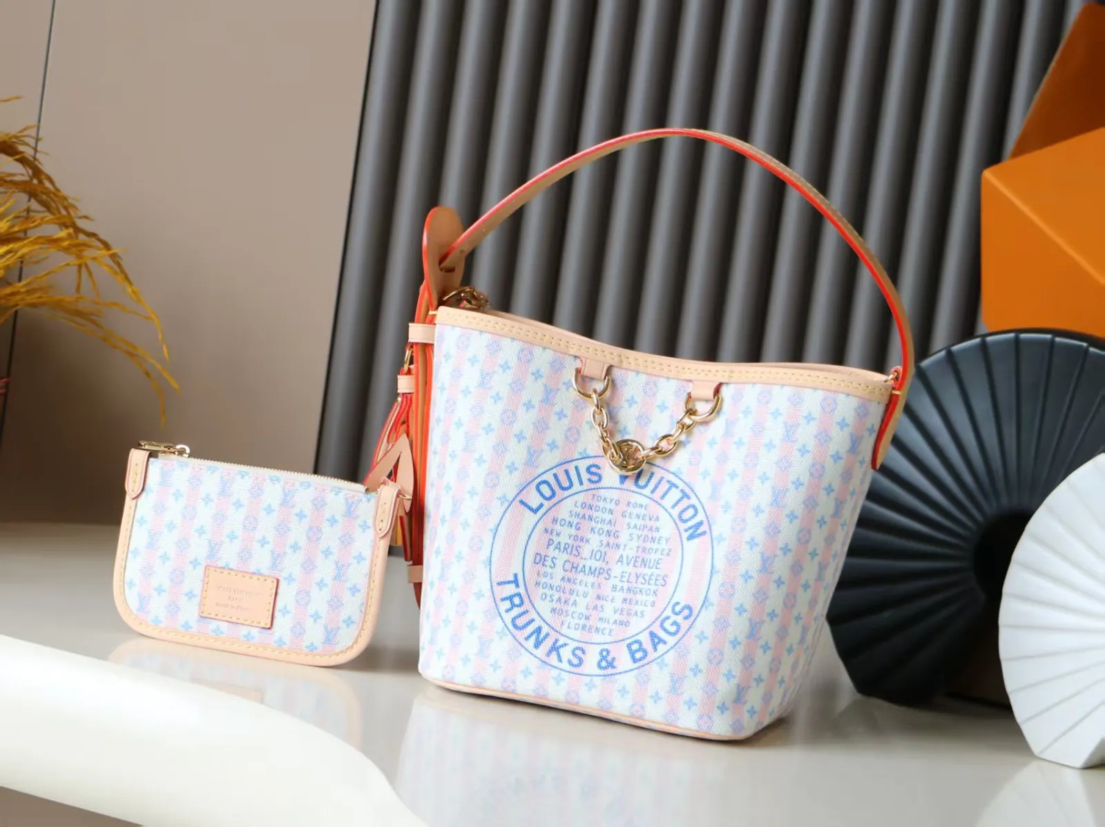 LV 粉色 帆布 精品 粉色 条纹印花水桶包 AL 鏈條包 精致鏈條款