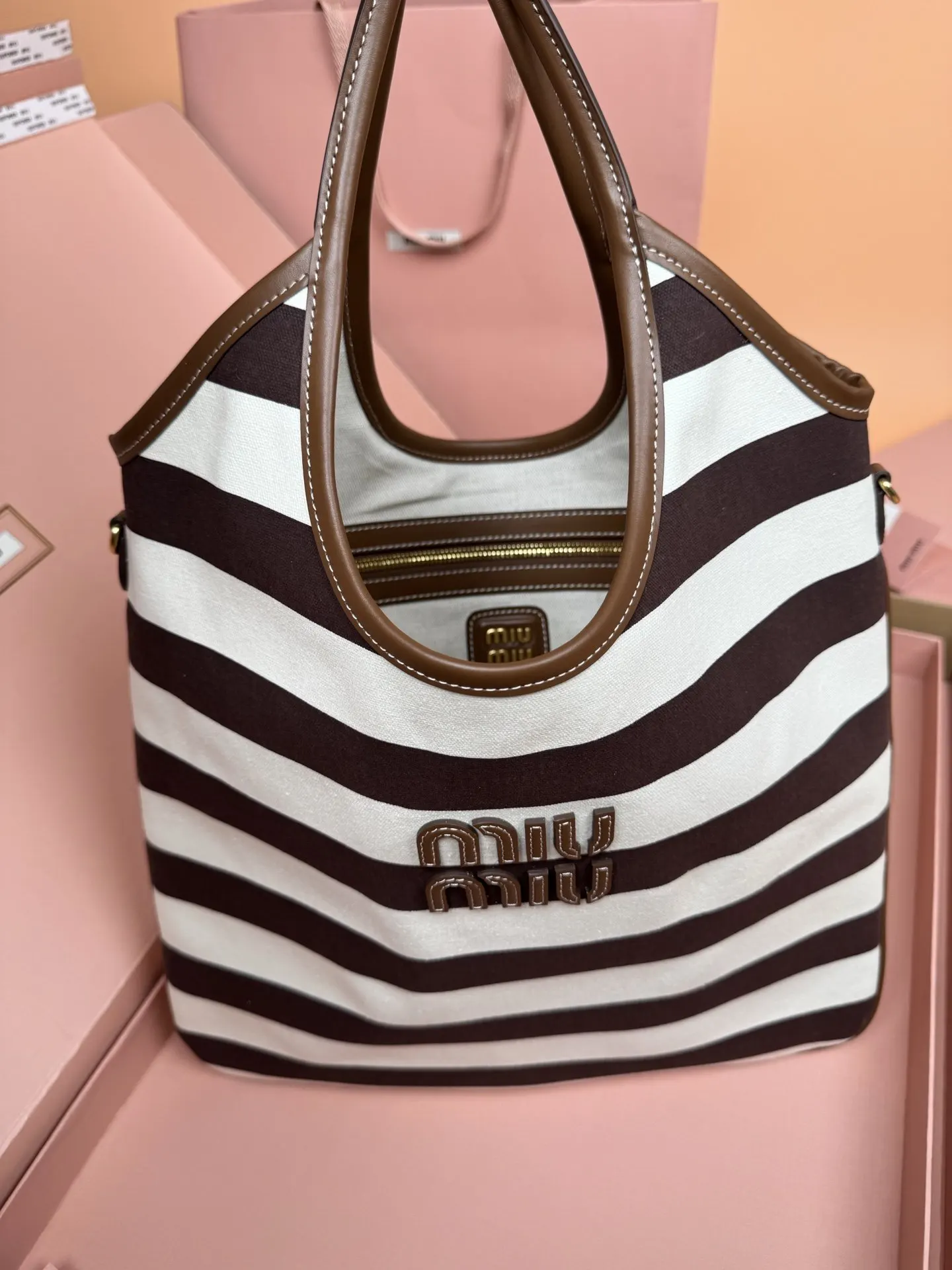Coffee Gold Shoulder Bag Classic Canvas