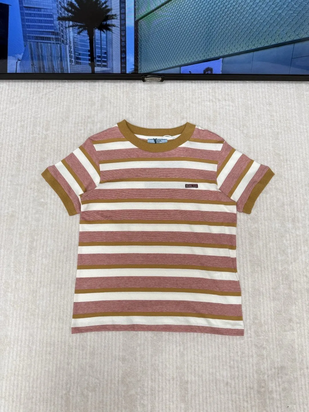 Prada T-Shirt Casual Versatile