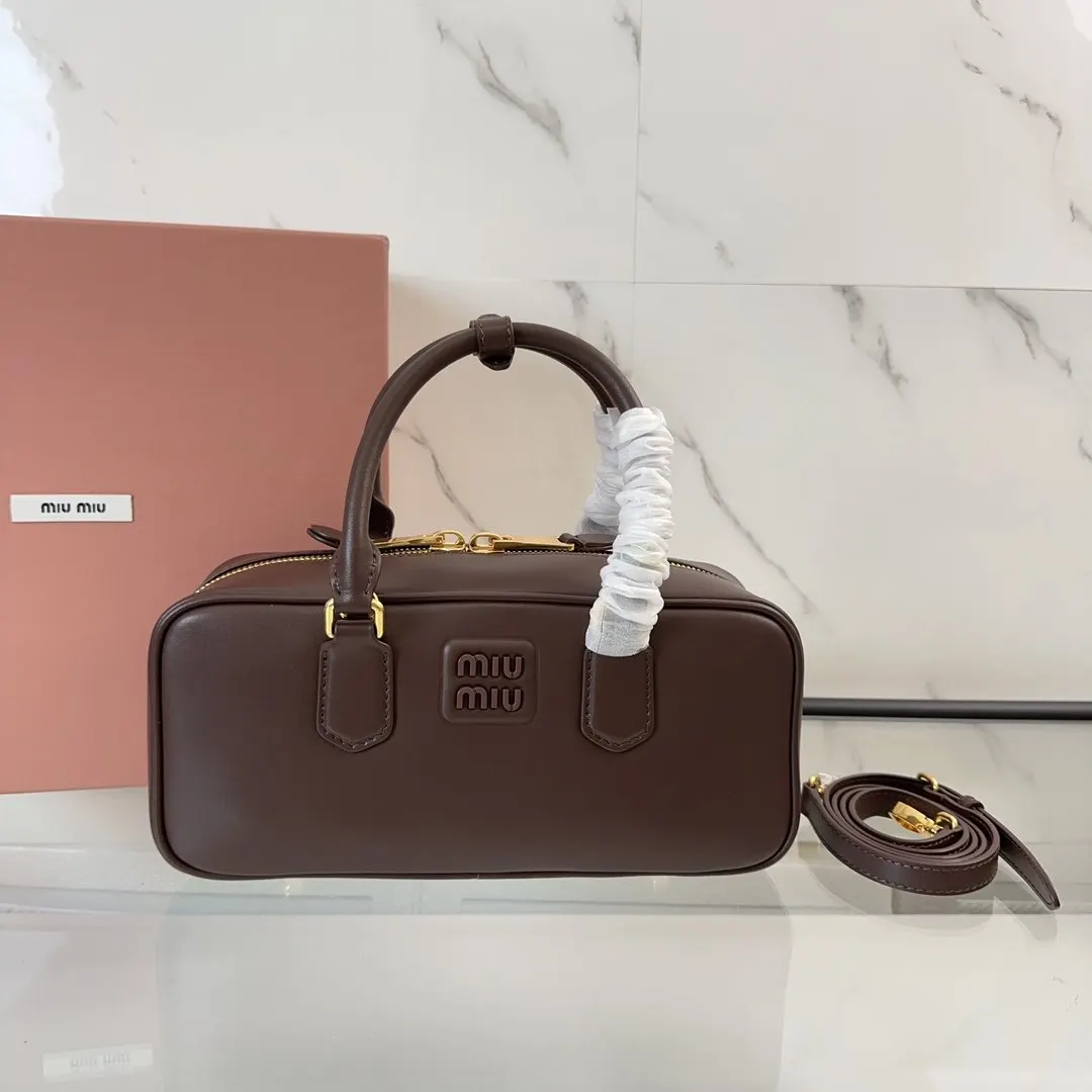 Crossbody Bag Lightweight Leather