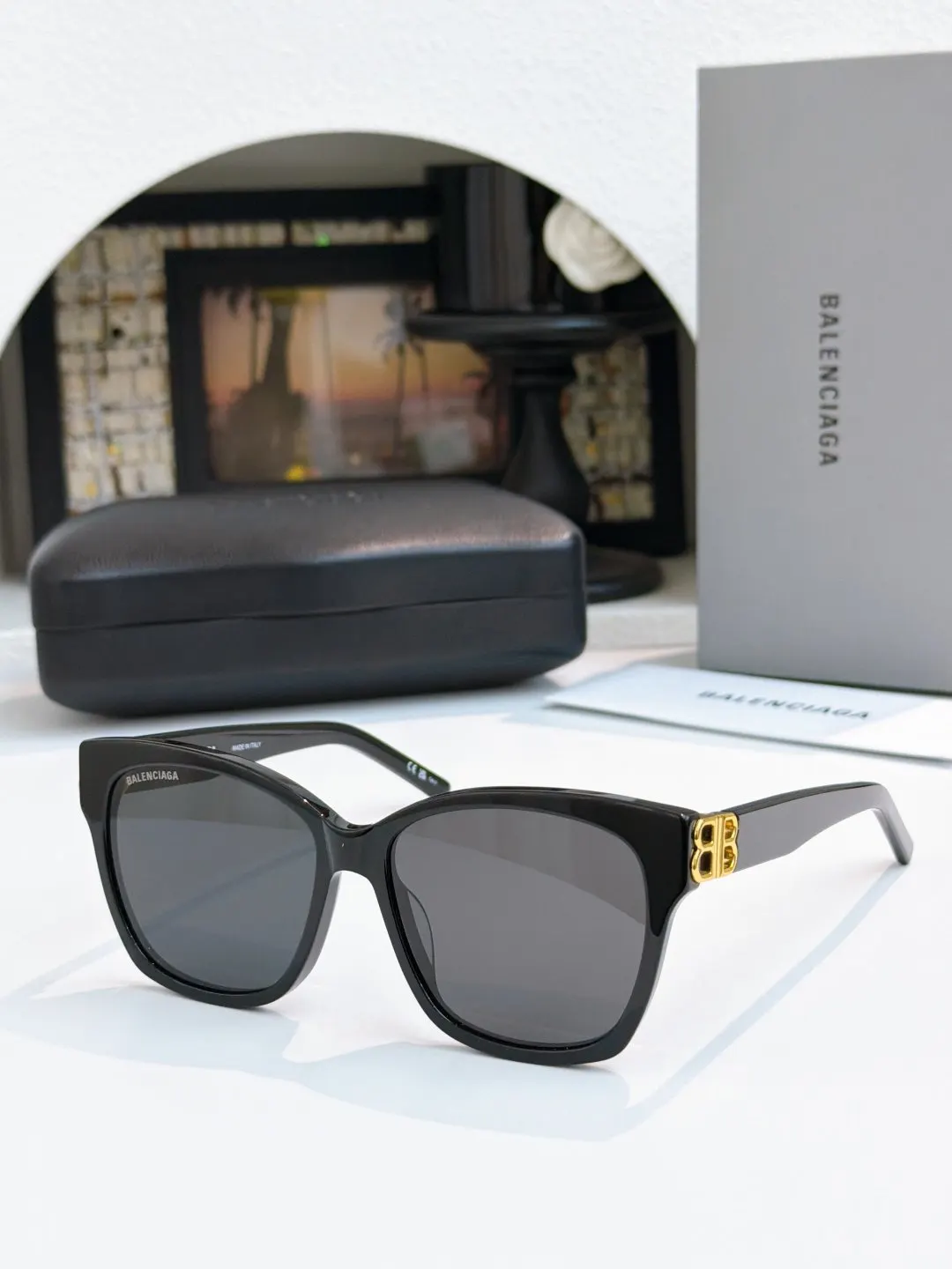 Balenciaga BB0102SA 太阳镜 精致搭配款