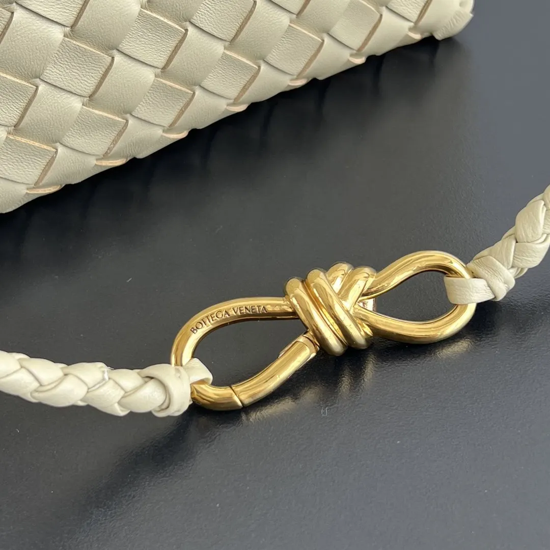 Bottega Veneta 金色 羊皮 斜挎包 轻便斜挎款