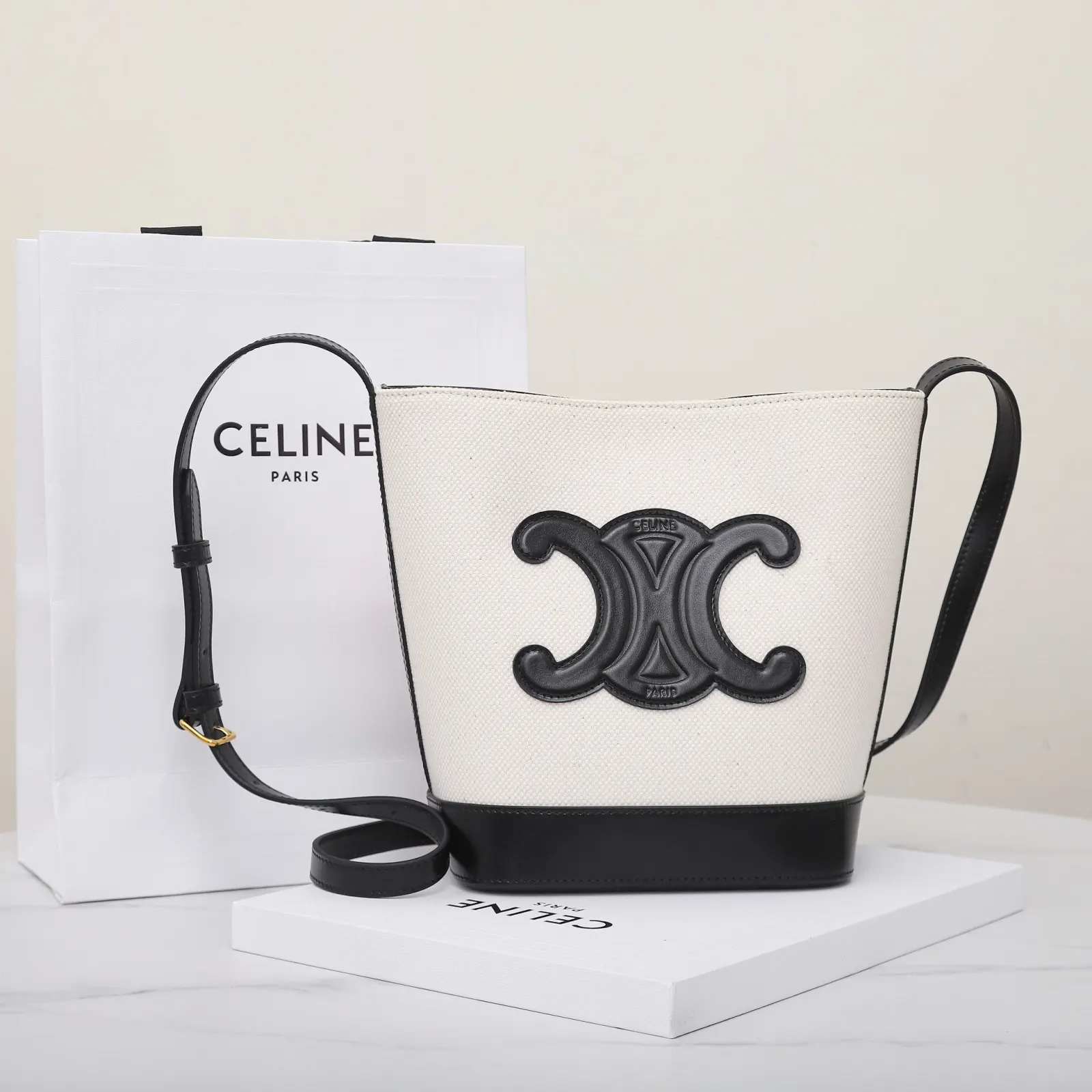 Celine 牛皮 批 意大利进口 开发 水桶包 休閒水桶款