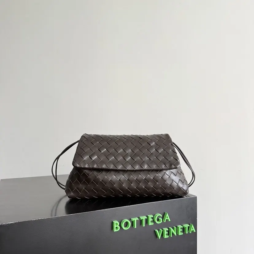 Bottega Veneta 皮革 手拿包 精致手拿款