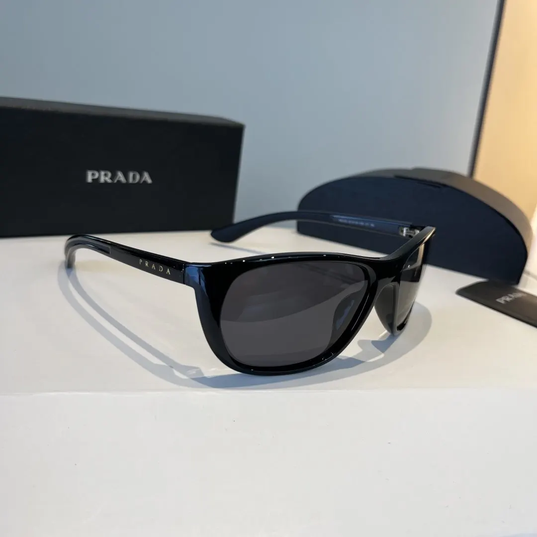 PRADA 太阳眼镜 時尚遮阳款