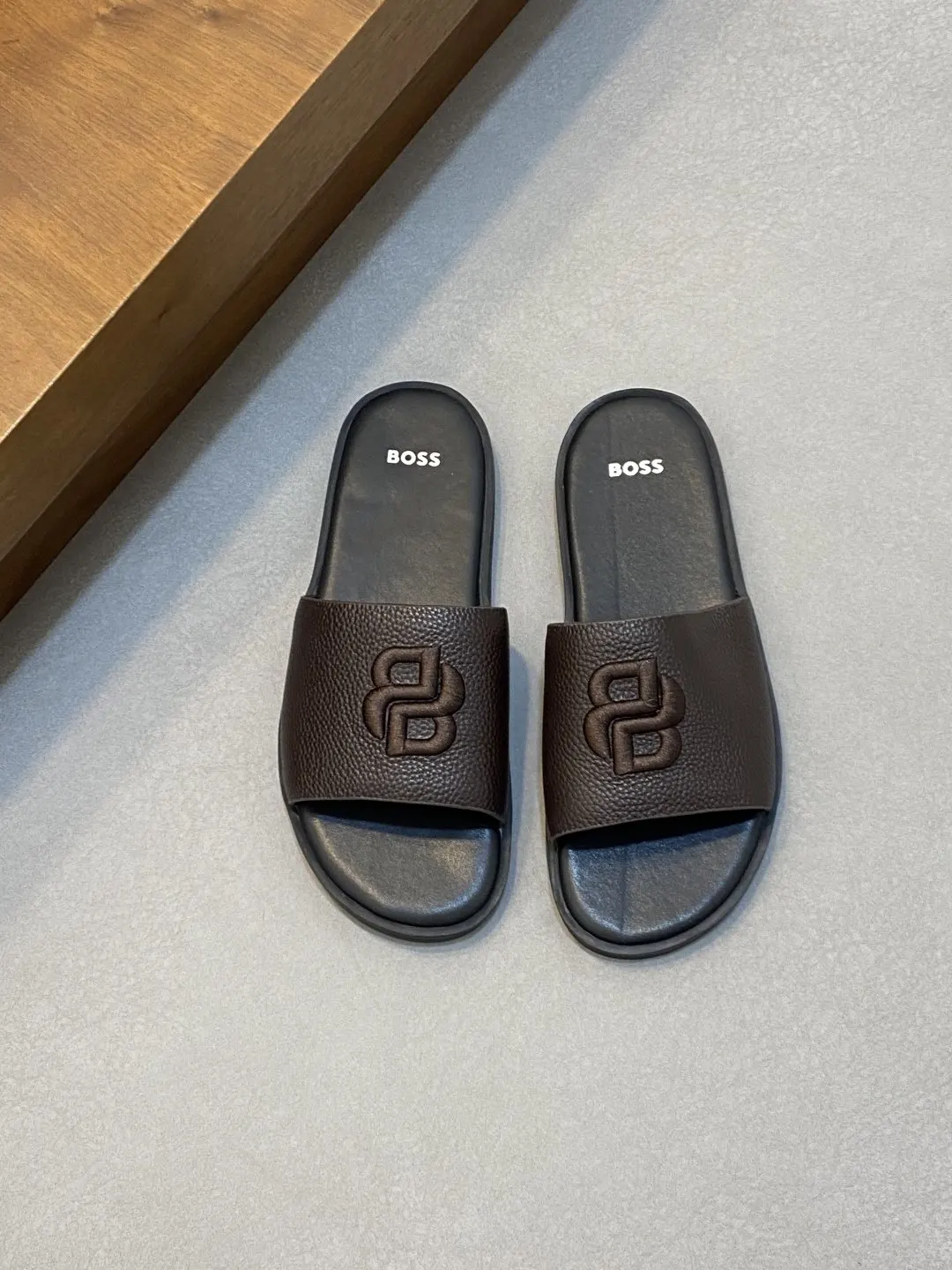精選 SS 拖鞋 轻便舒適款(數字1) 精選 SS 拖鞋 轻便舒適款(數字1)