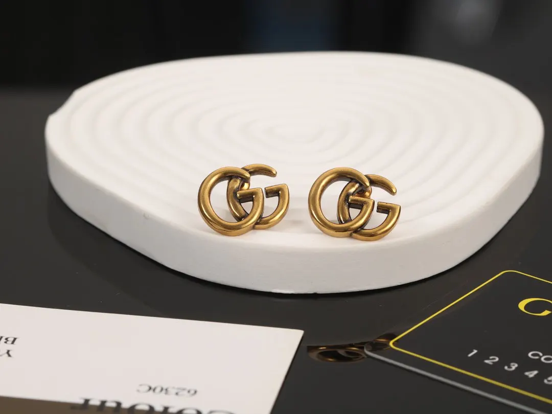 Gucci 耳钉 小巧点缀款