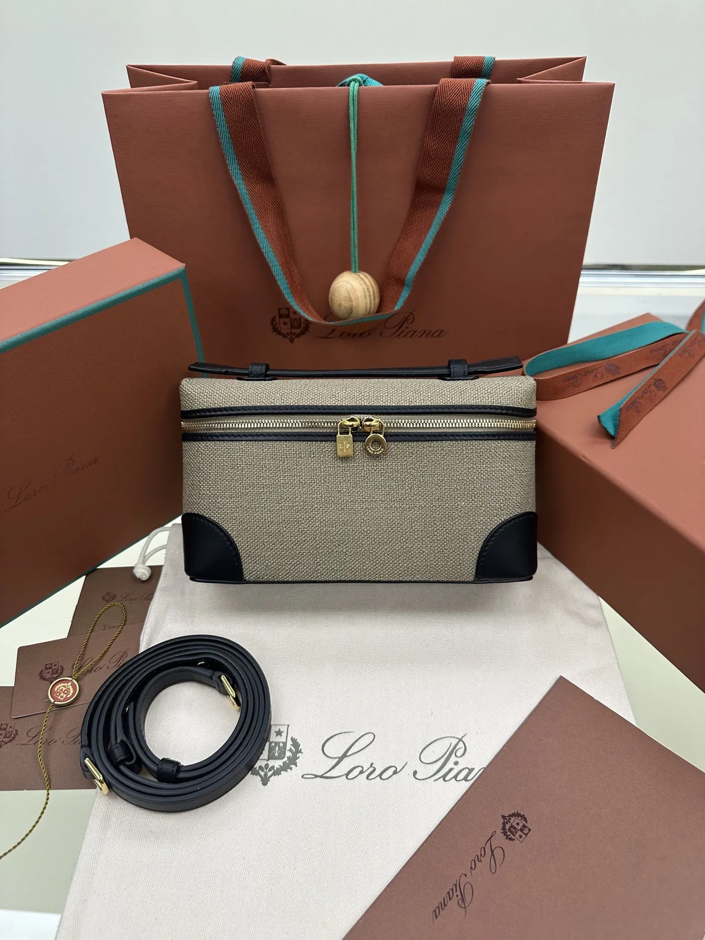 Crossbody Bag Lightweight Leather