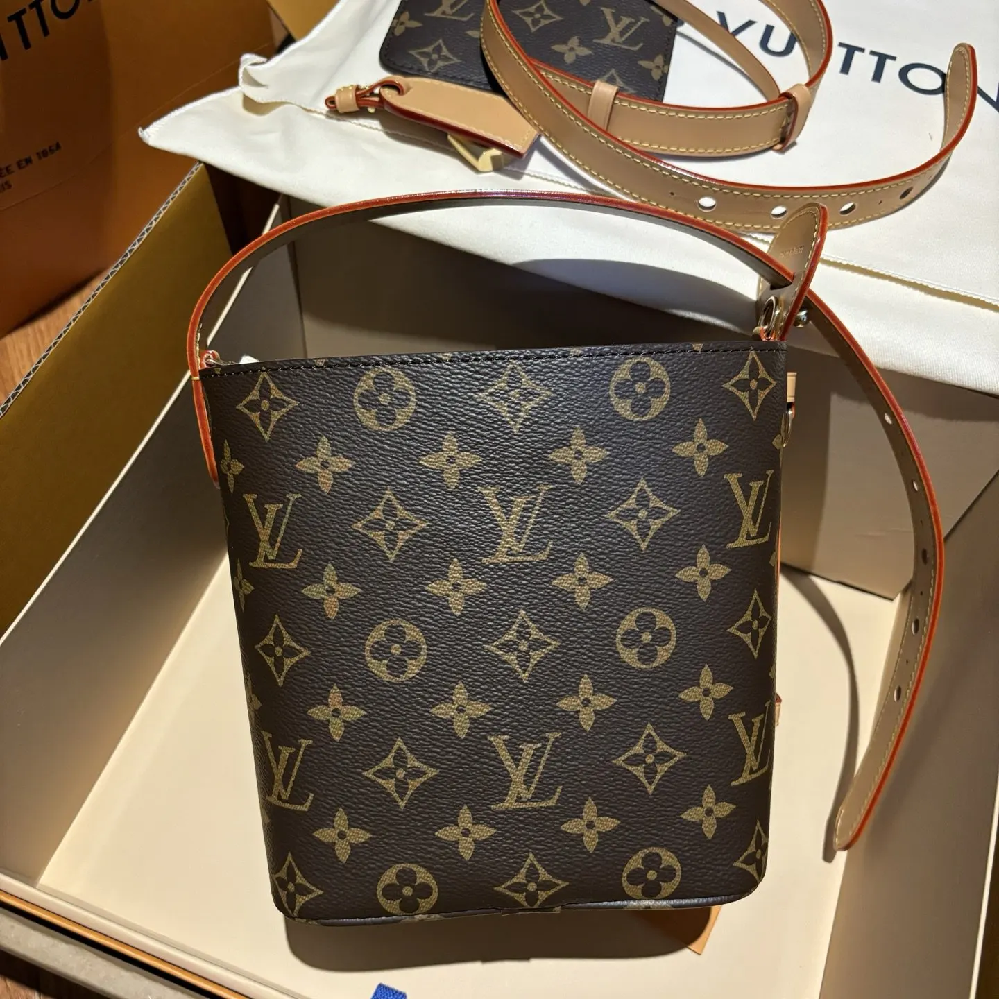 Monogram Bucket Bag Casual