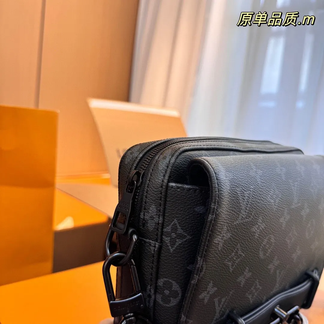 LV 飞机 男生必入超经典Outdoor 斜挎包 轻便斜挎款