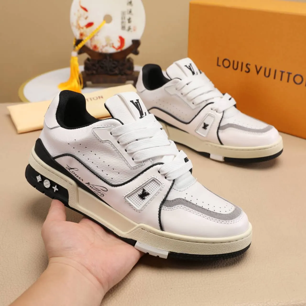 LV Sneakers Casual Versatile