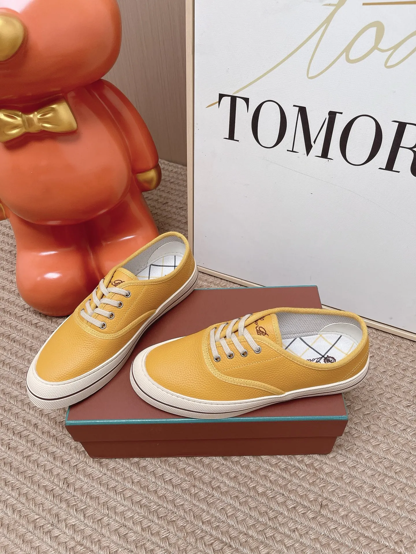 Loro Piana Sneakers Casual Versatile Image 1 Loro Piana Sneakers Casual Versatile Image 1