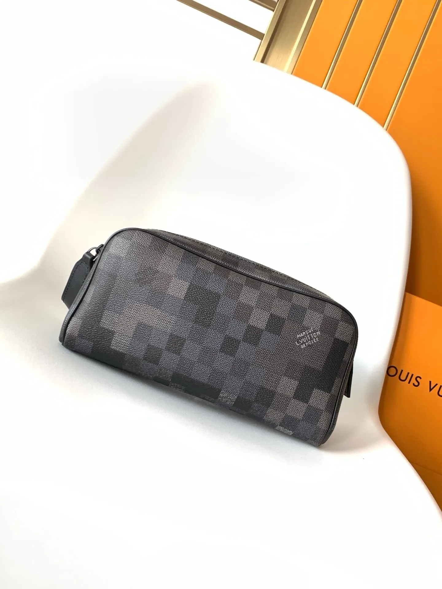 LV 黑色 灰色 帆布 化妝包 便携收納款