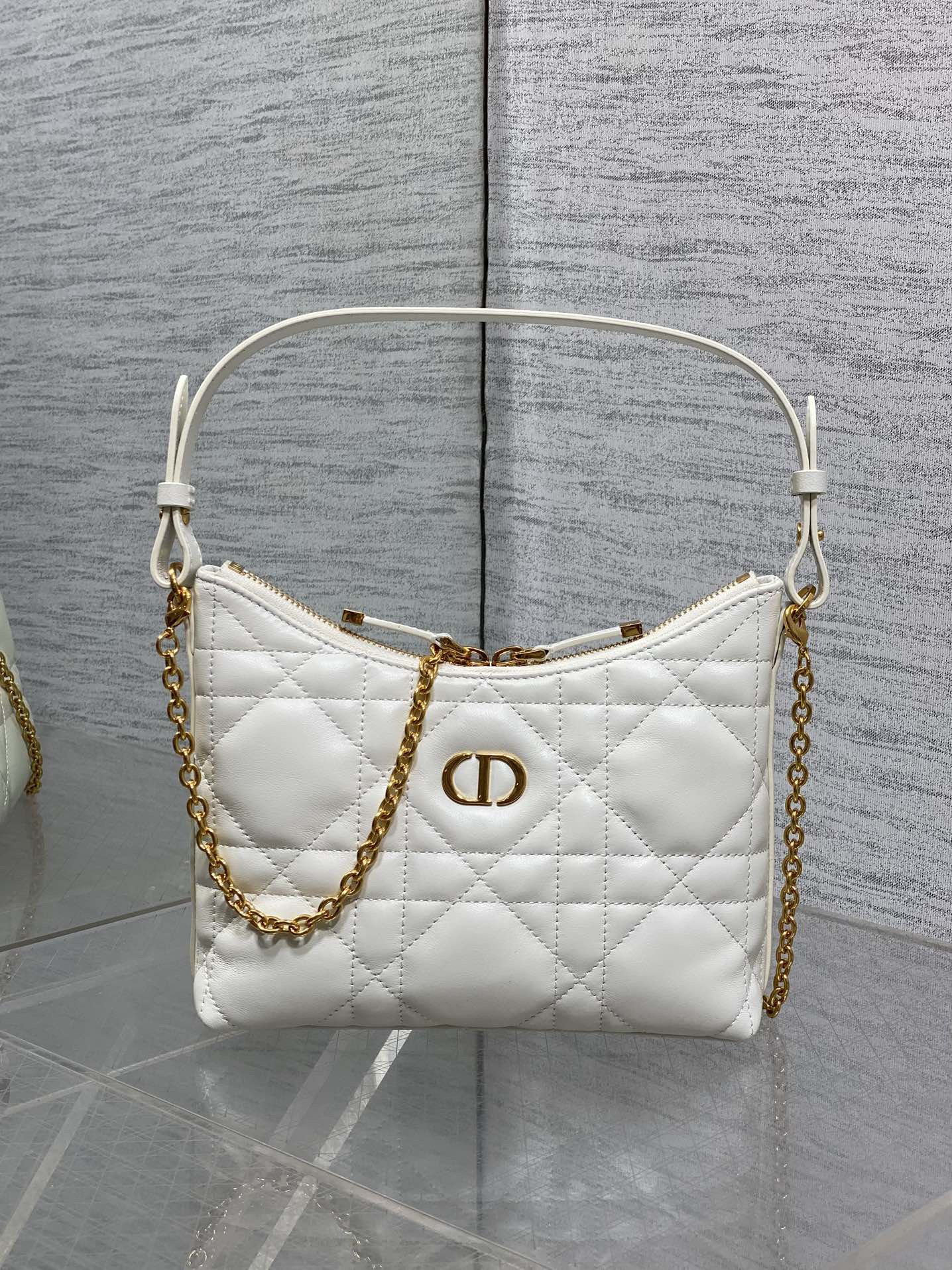 Dior 白色羊皮鏈條腋下包 單肩款