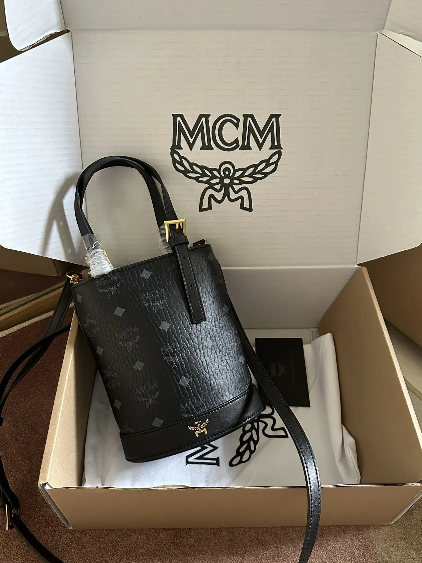 黑色 牛皮 款号 MCM 春夏 水桶包 休閒水桶款