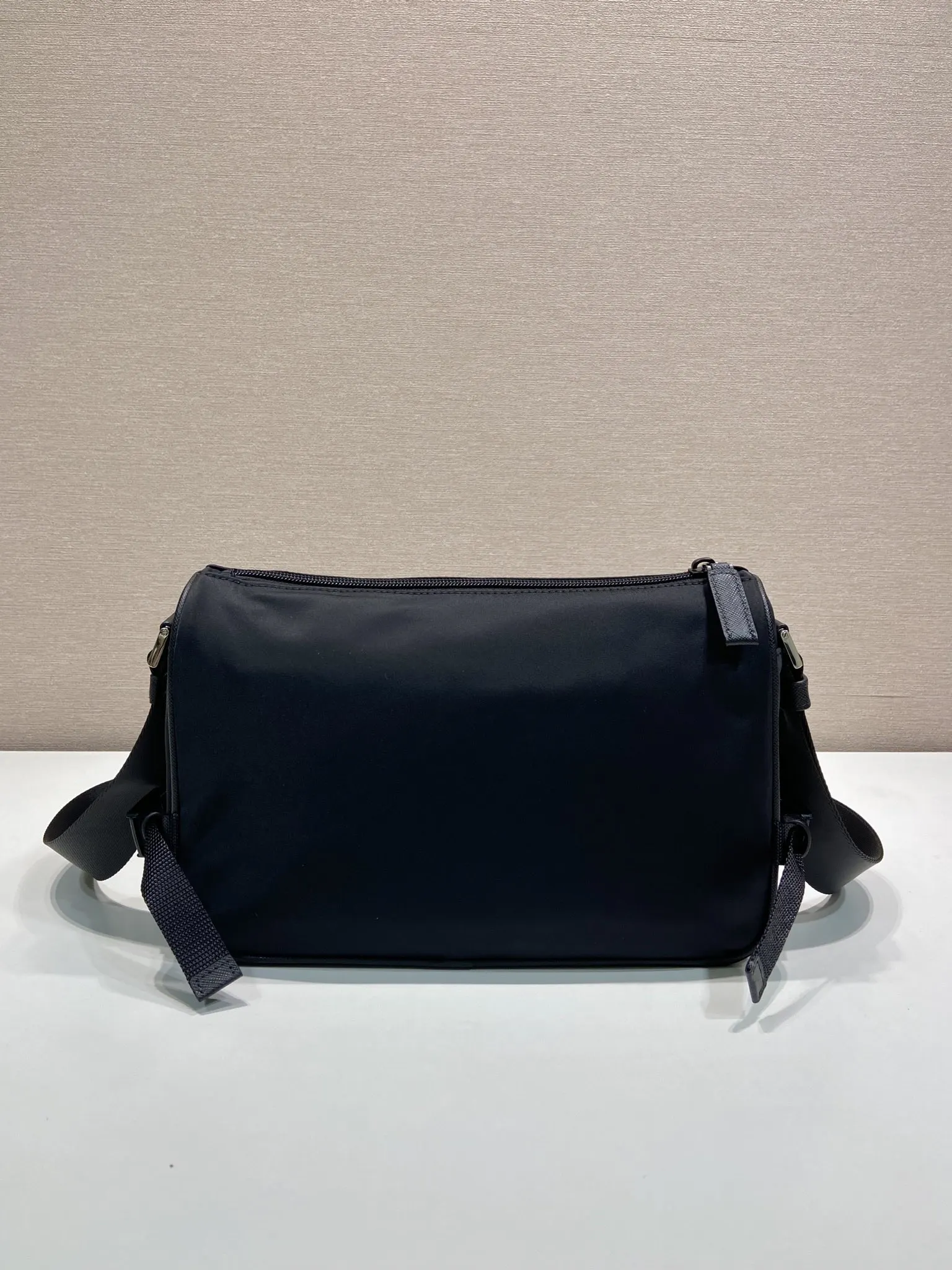 Crossbody Bag Lightweight Leather
