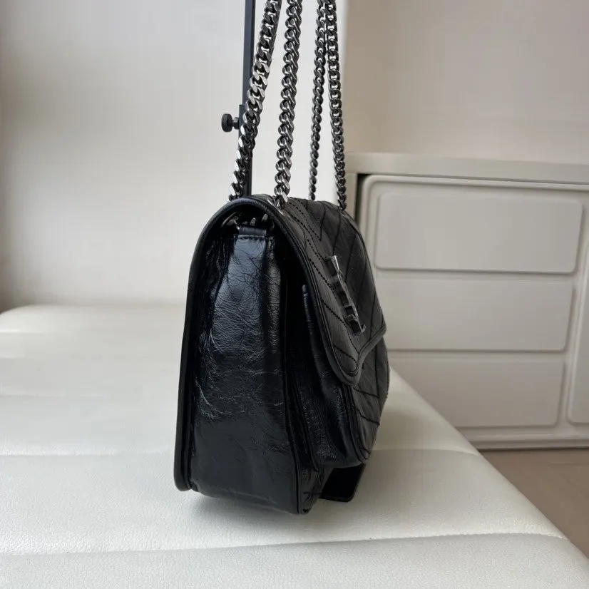 银色 皮革 Niki中号复古皮革柔软手袋 饰以LE CASSAN 双肩包 实用双肩款