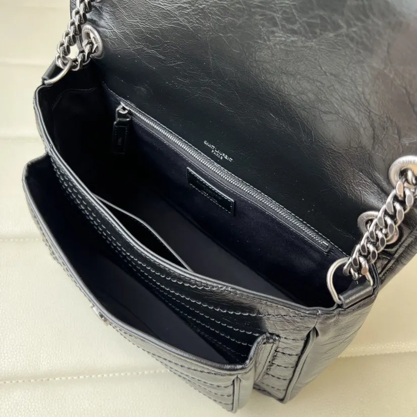 银色 皮革 Niki中号复古皮革柔软手袋 饰以LE CASSAN 双肩包 实用双肩款