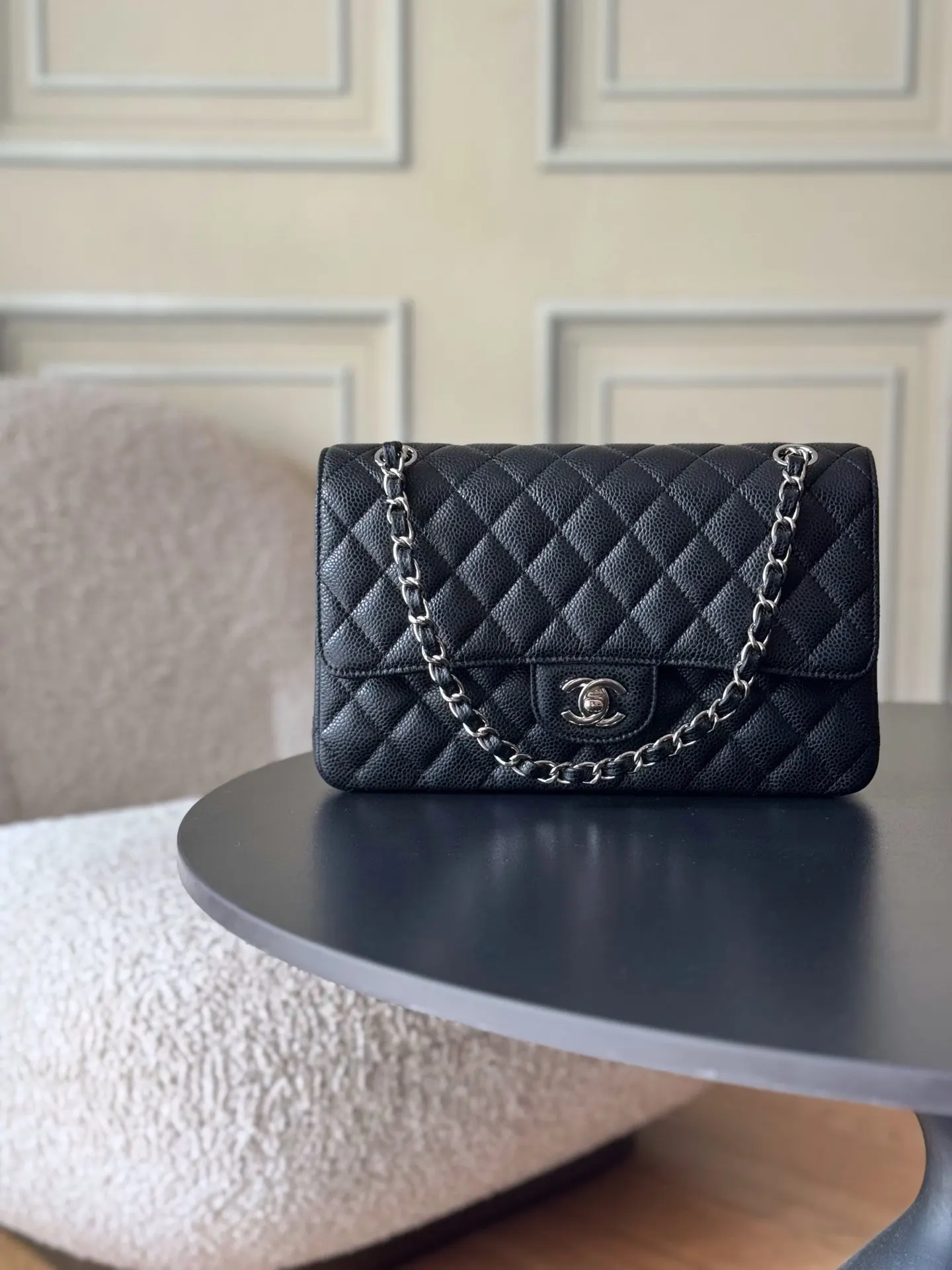 CHANEL 深藍色牛皮菱格鏈條包 金扣款