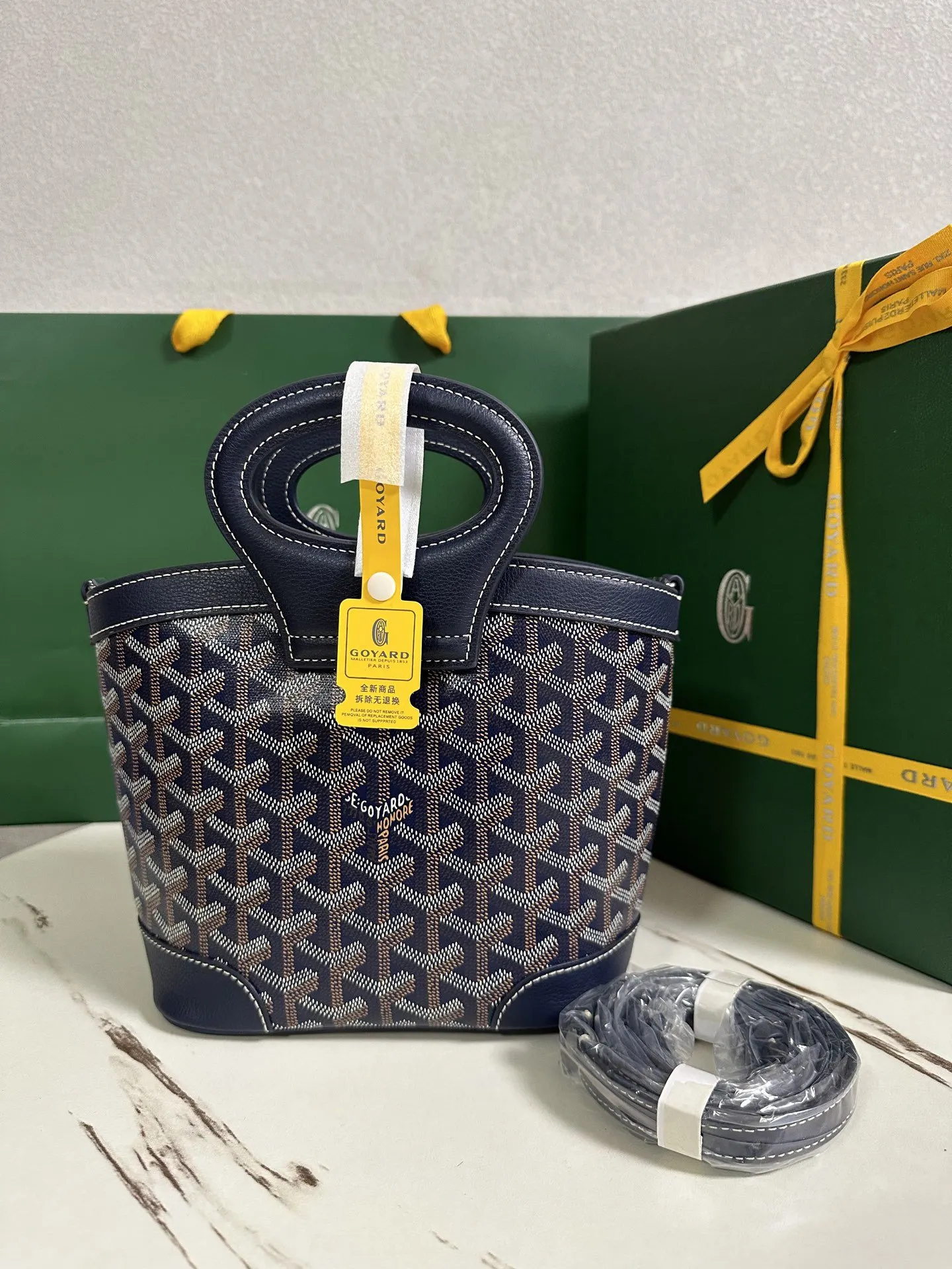 Goyard Shoulder Bag Classic Leather